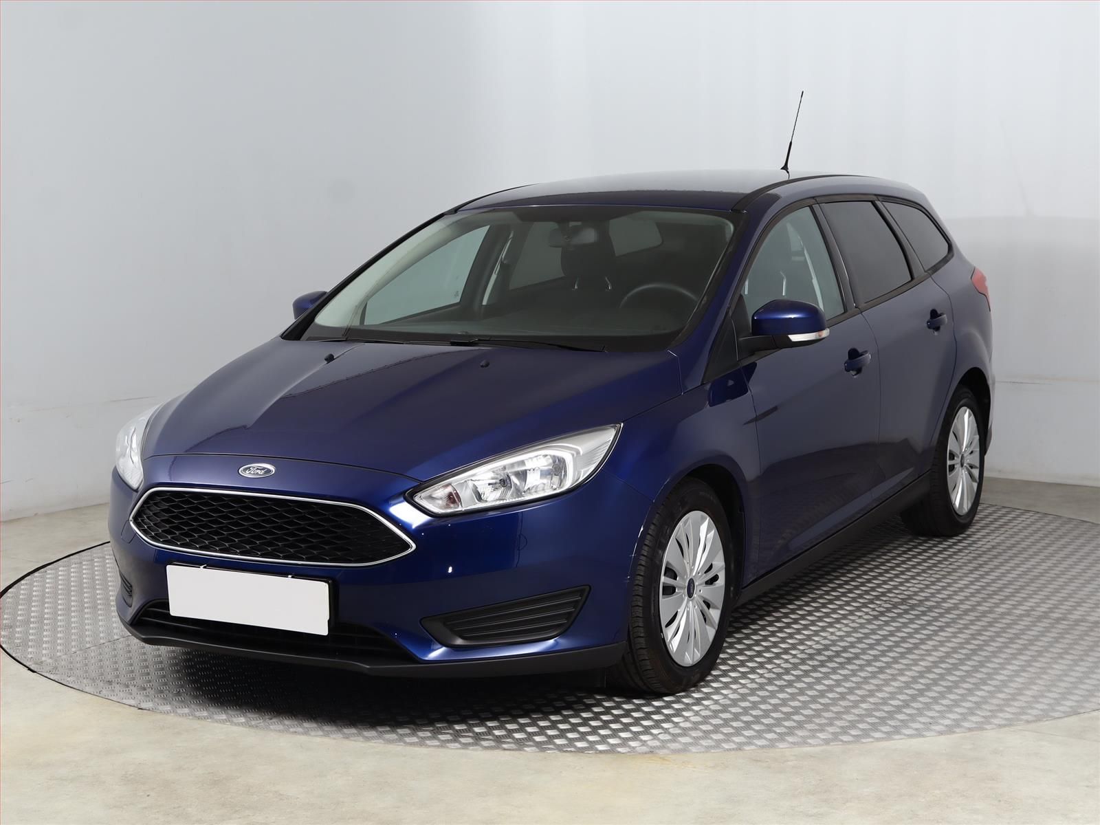 Ford Focus, 1.0 EcoBoost, Automat - fotka 2