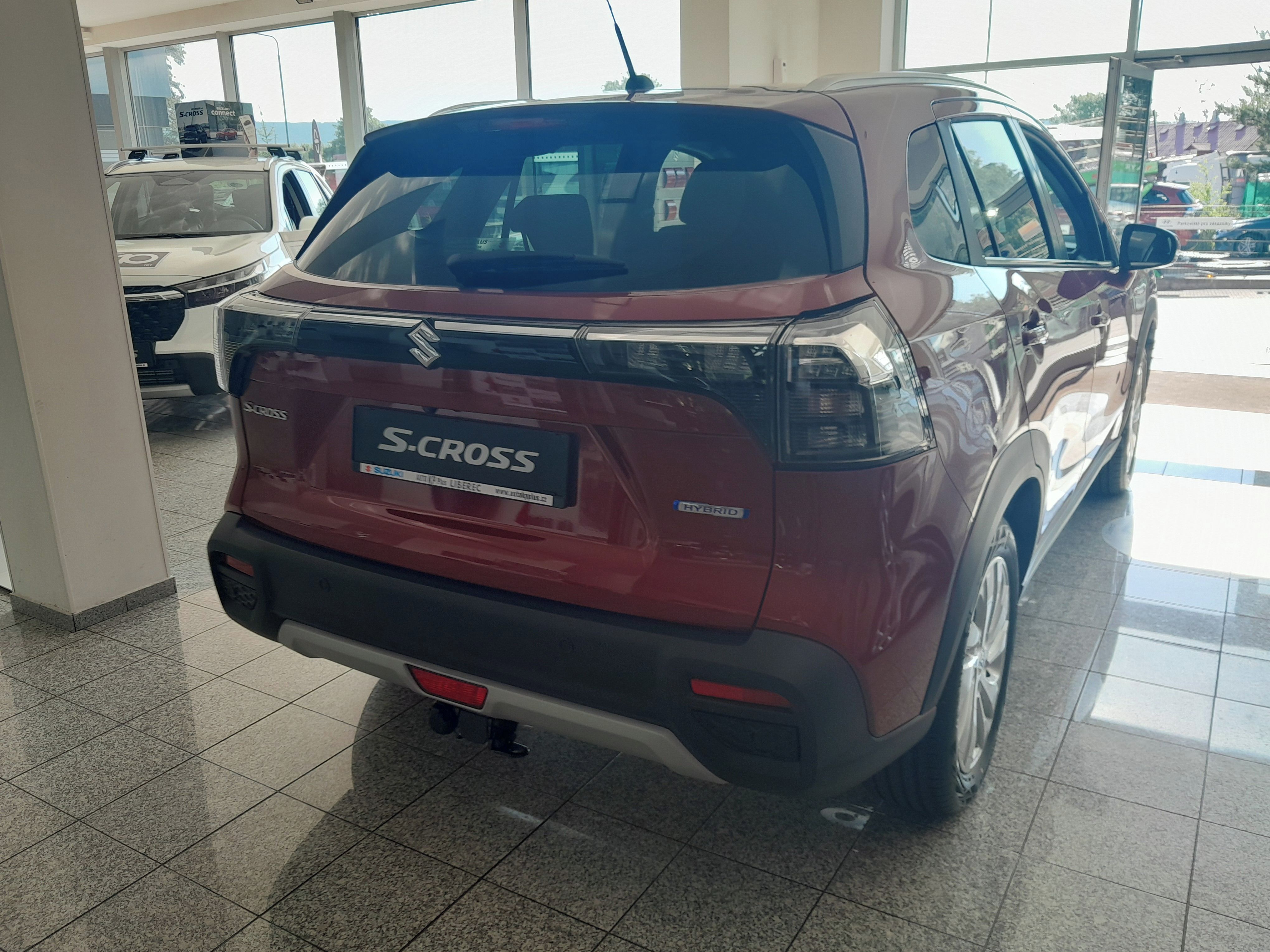 Suzuki S-Cross, 1,4 PREMIUM +TZ+REZERVA - fotka 4