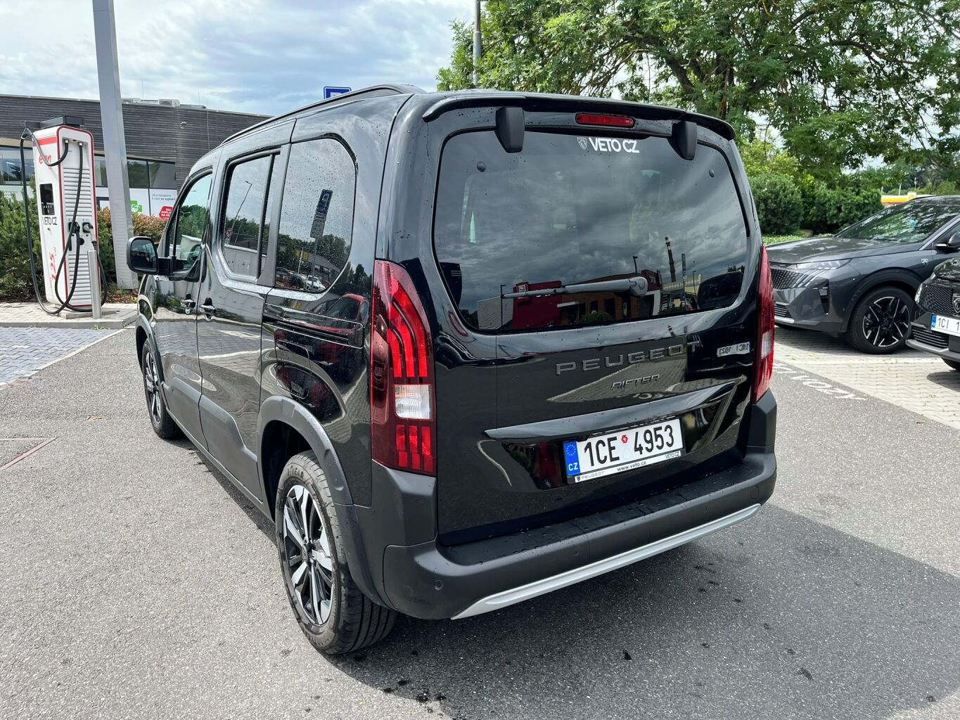 Peugeot Rifter, GT BlueHDi 130 S&S EAT8 - fotka 6
