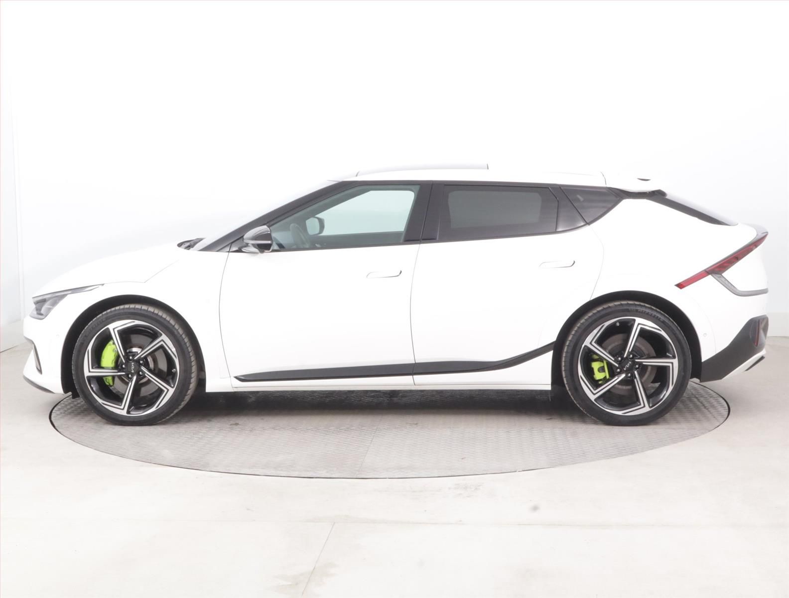 Kia EV6, GT AWD 77.4 kWh, SoH 99% - fotka 3