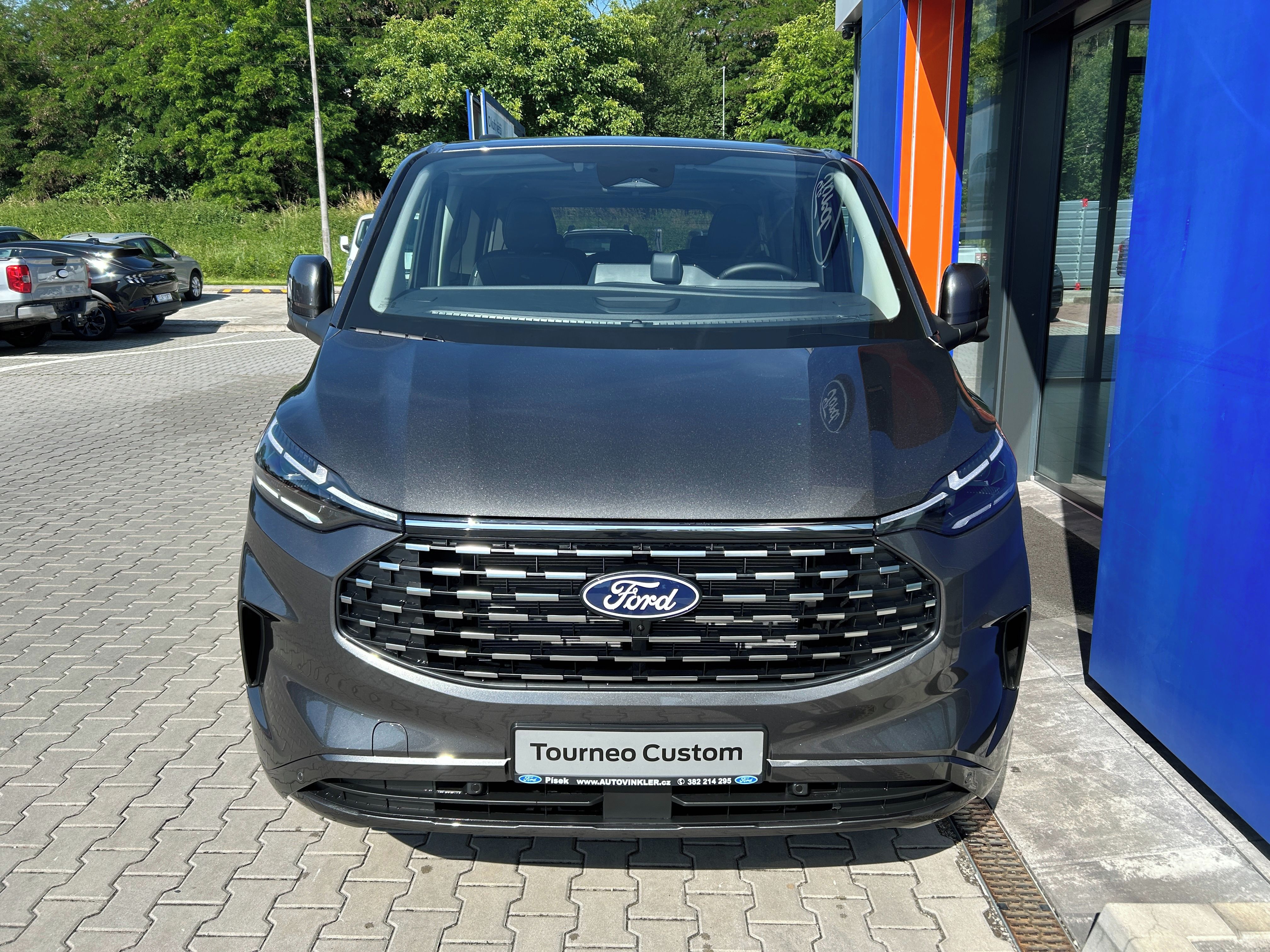 Ford Tourneo Custom, Titanium X L1 2.0EcoBlue 125kW - fotka 2
