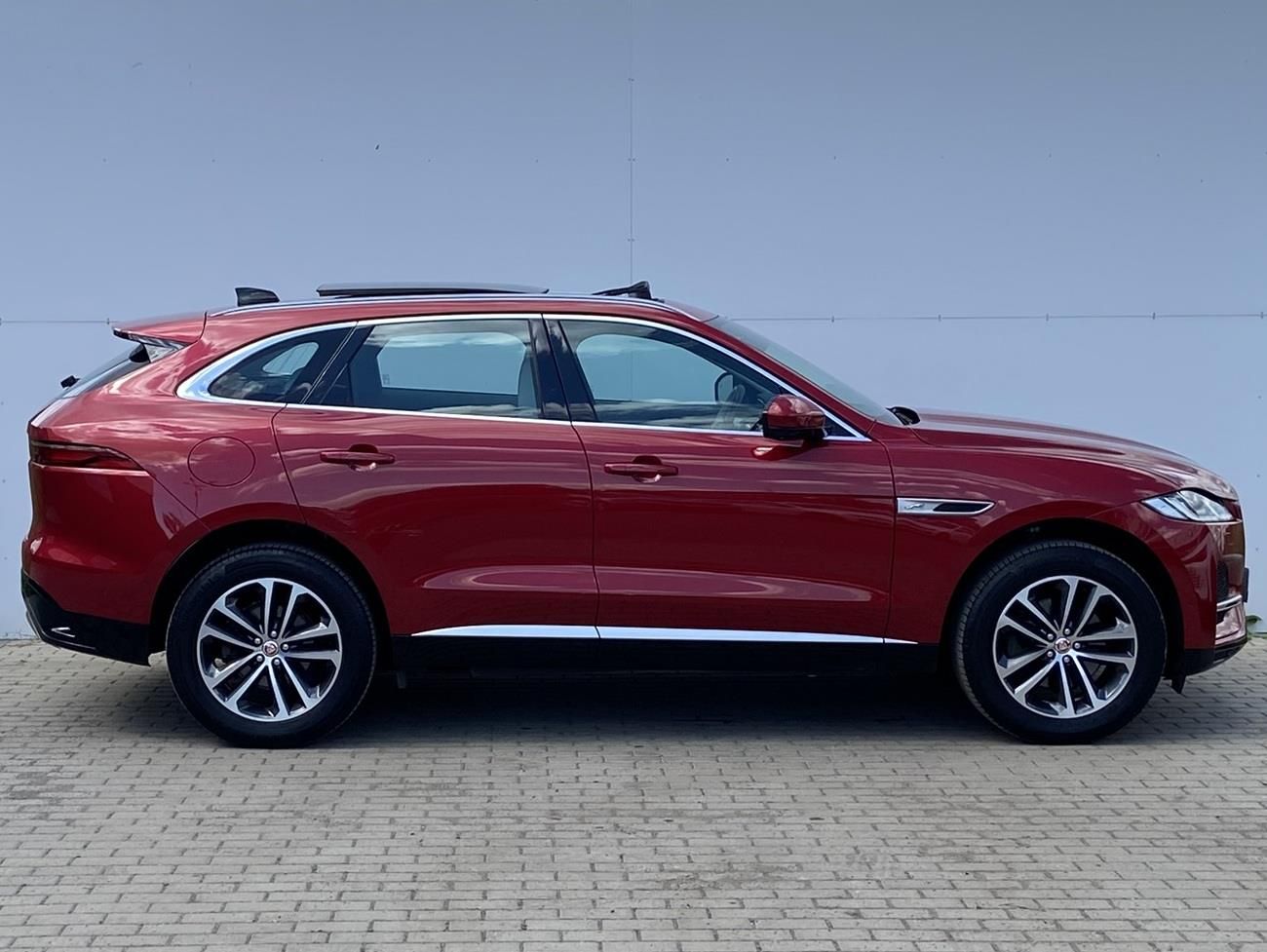 Jaguar F-Pace, P250 S 2.0 250k AWD AT - fotka 3