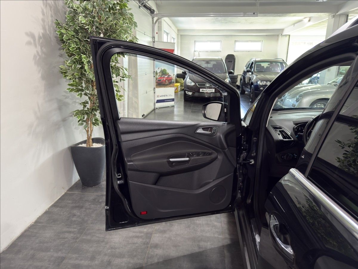 Ford Grand C-MAX, 1,5   TDCI TITAN AT KAMERA FUL - fotka 6