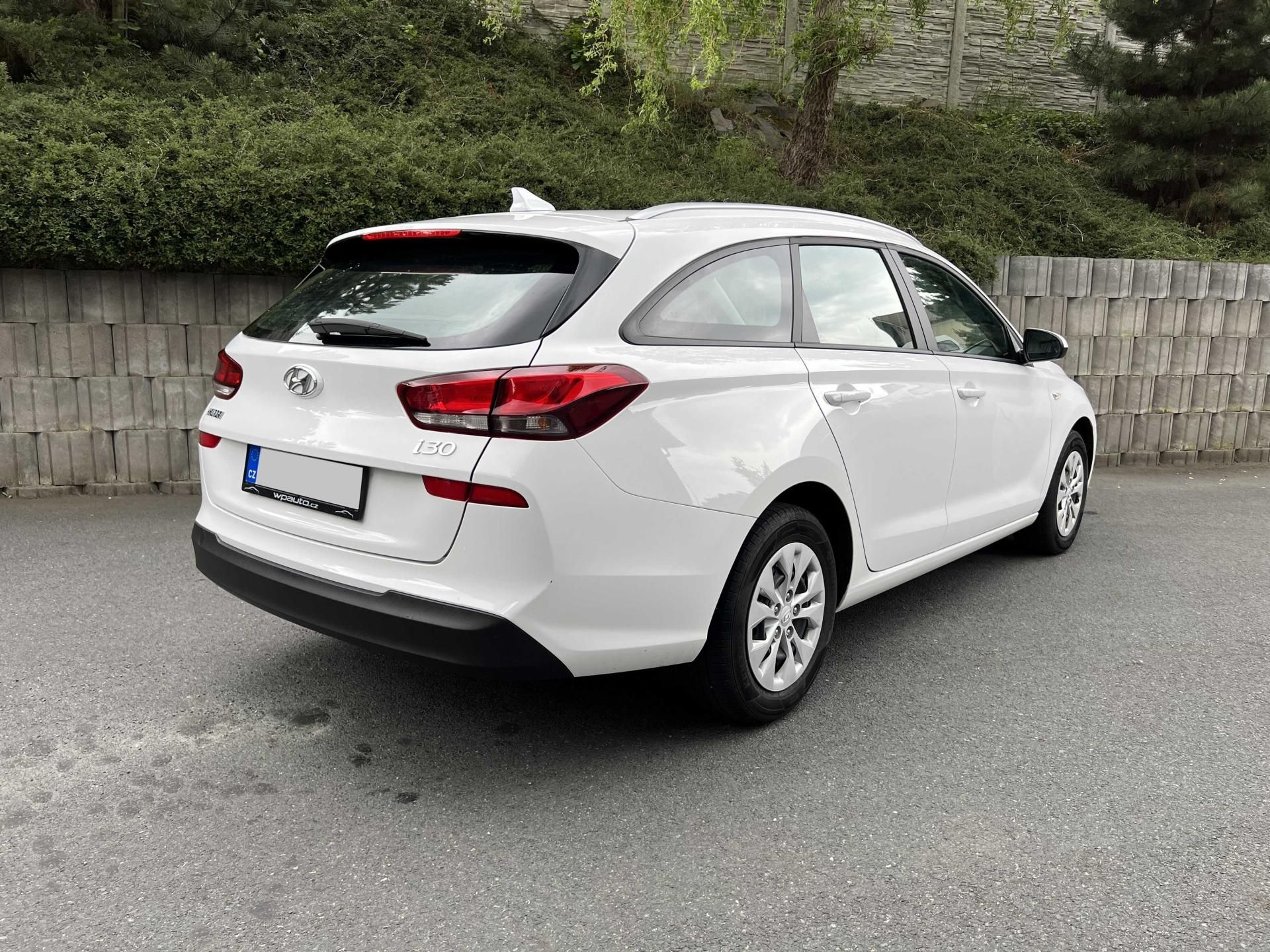 Hyundai i30, 1.5 DPi 81 kW 1.MAJ SERVISKA - fotka 4
