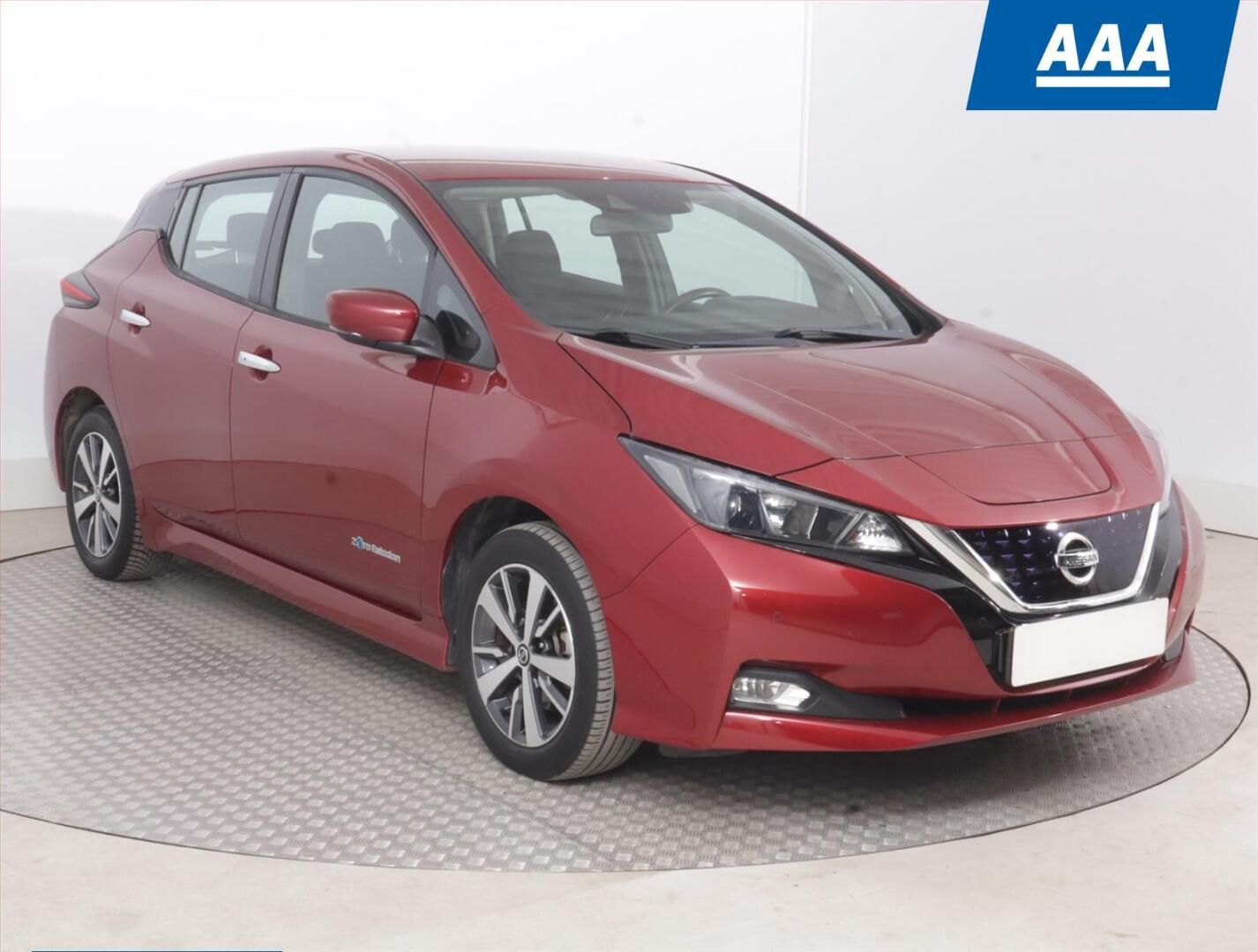 Nissan LEAF, 40 kWh, SoH 88%, Automat