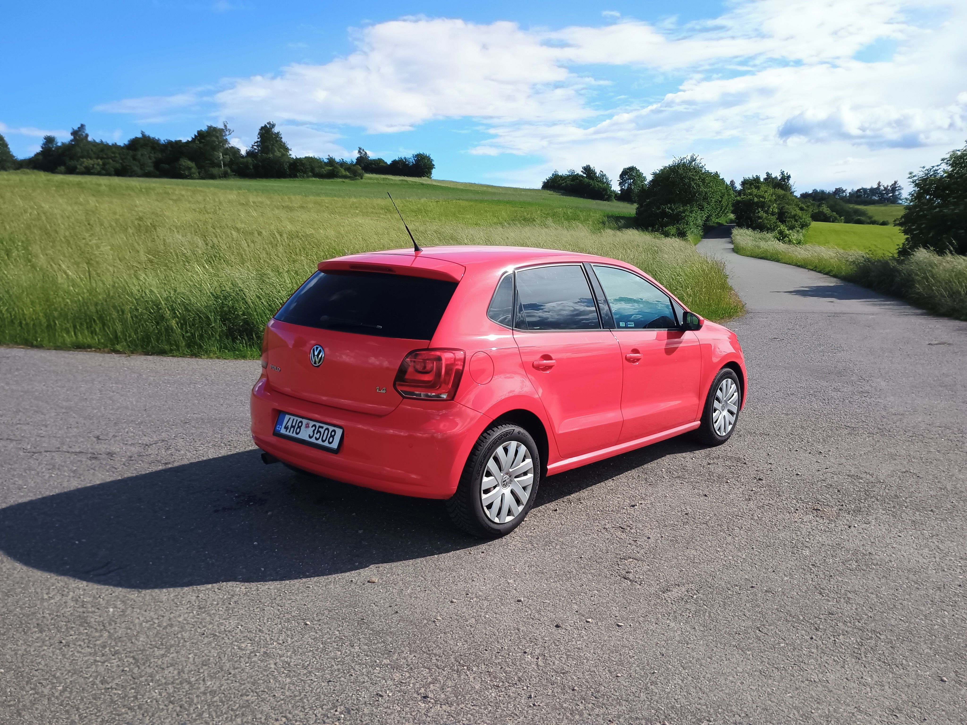 Volkswagen Polo, VW Polo 1,4 63 kW automat - fotka 3