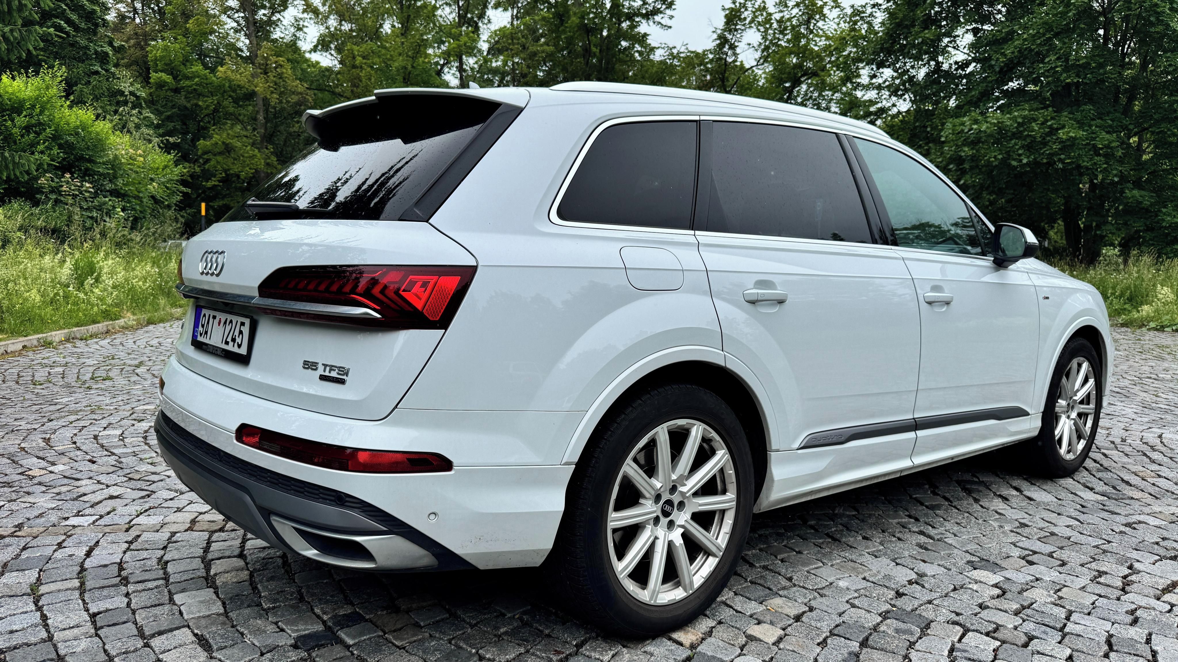 Audi Q7, 3.0 TFSi S Line - fotka 3