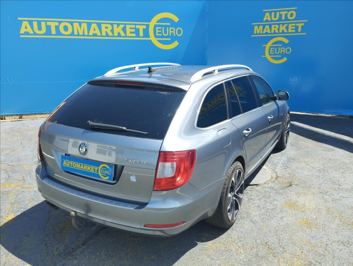 Škoda Superb, 2,0 - fotka 4