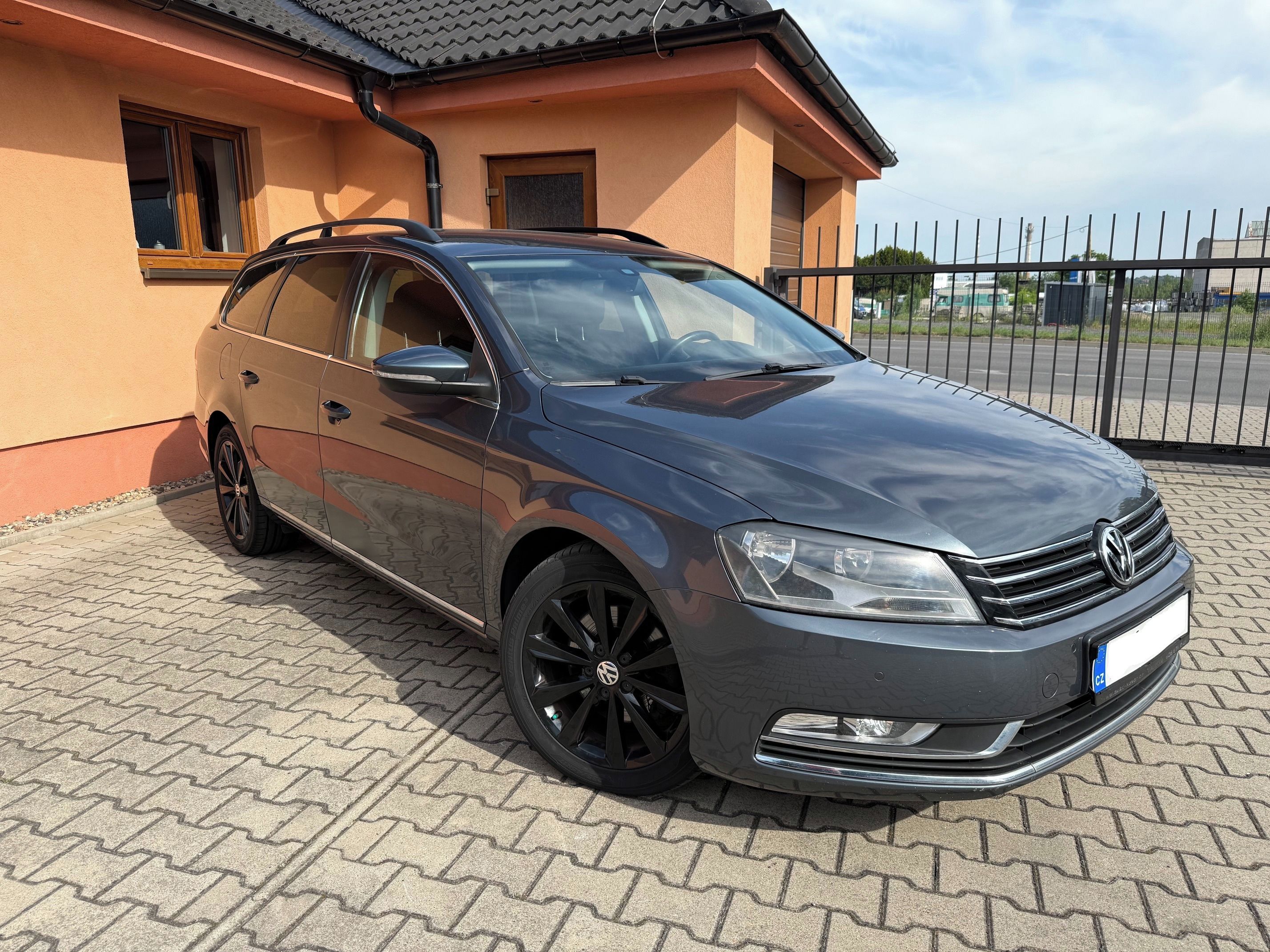 Volkswagen Passat, 1.8 Tsi, manuál, kombi - fotka 2