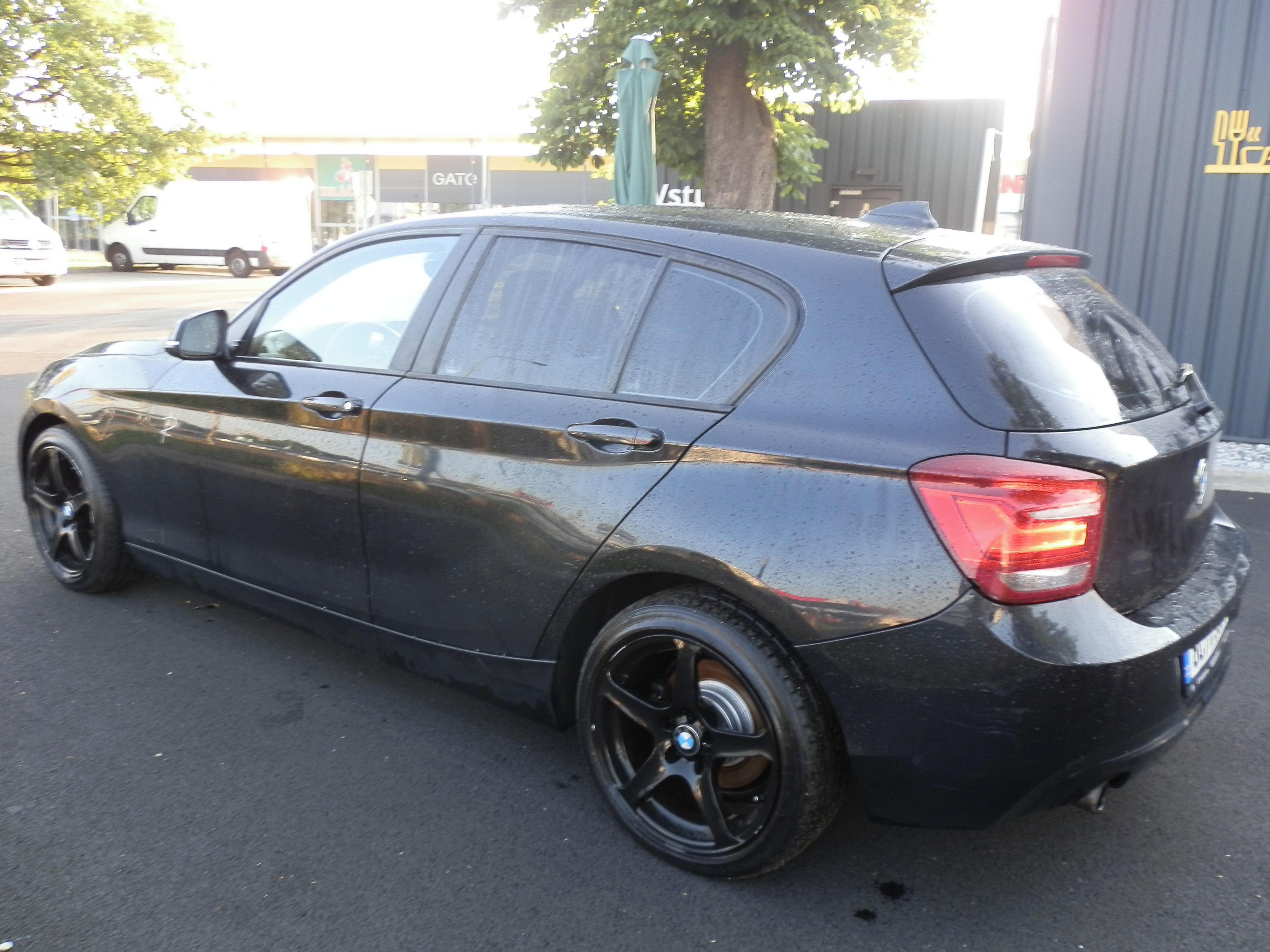BMW Řada 1, 1,6i - fotka 2