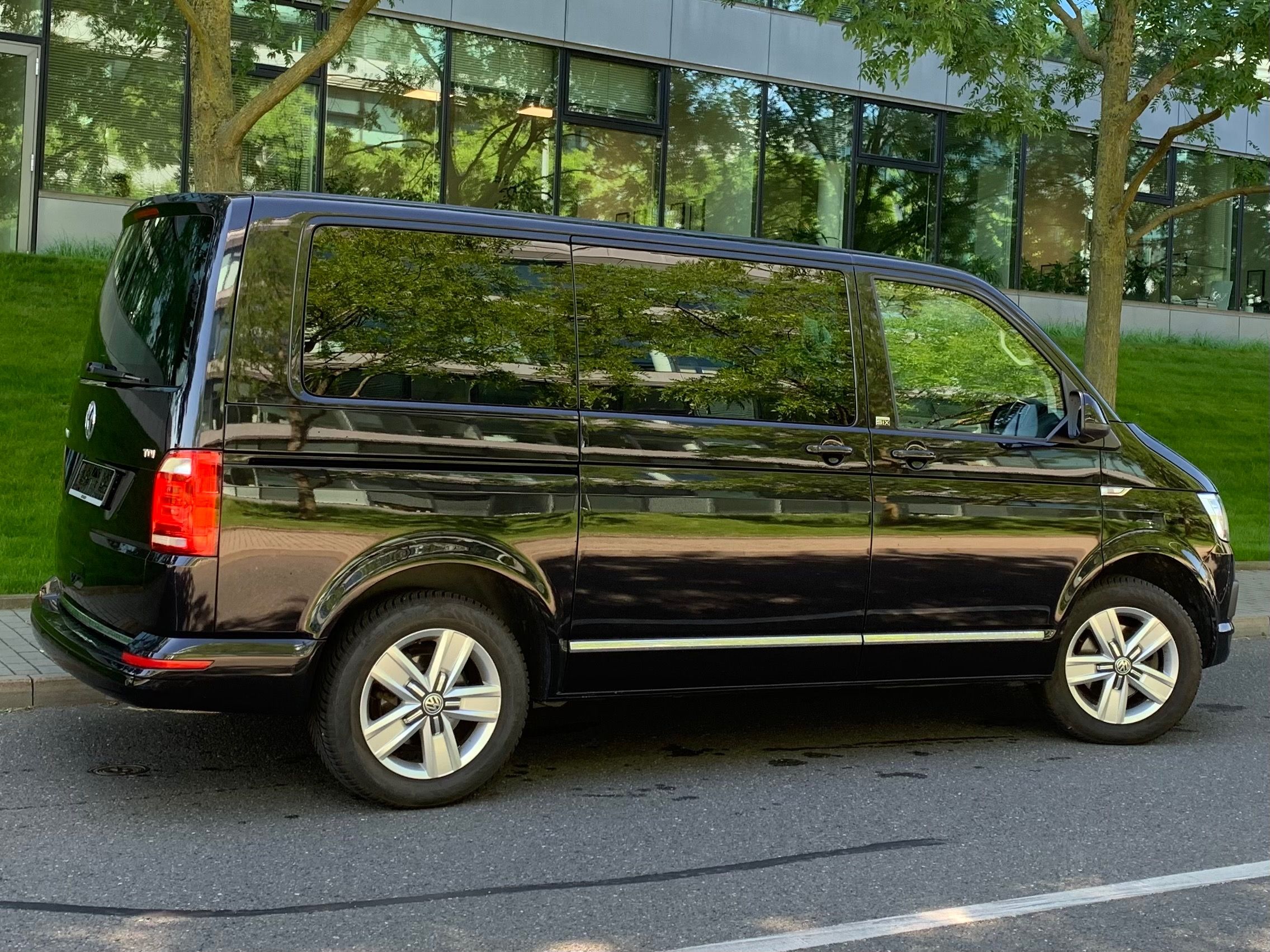 Volkswagen Multivan, 2.0tdi 110kw, GENERATION SIX - fotka 6