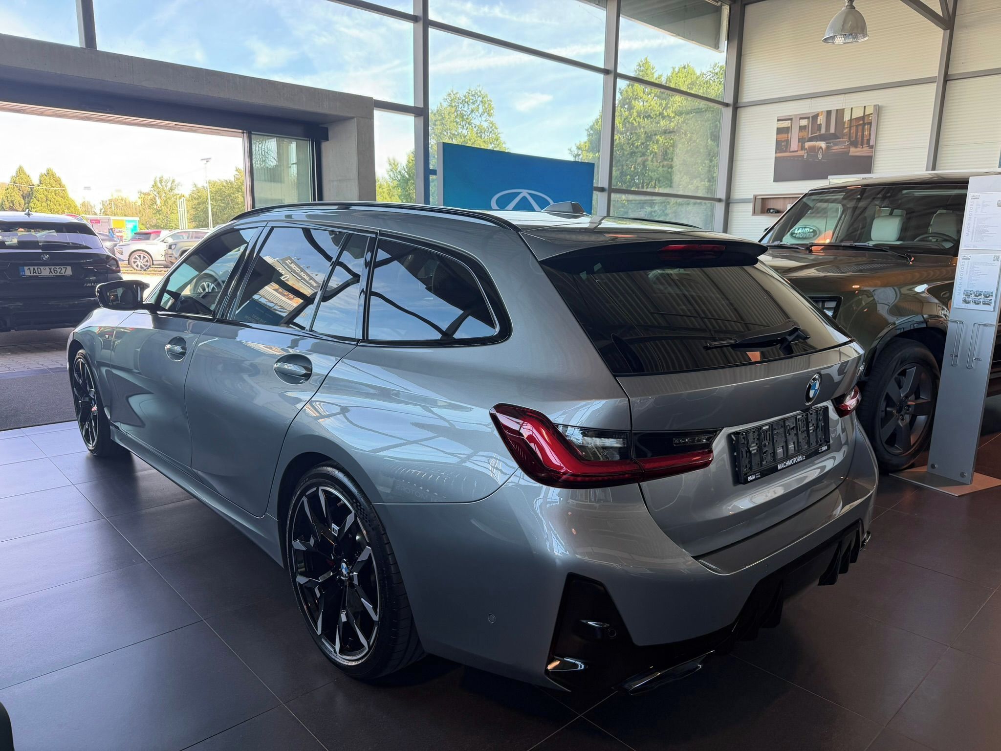 BMW, M340i xDrive Touring El.tažné - fotka 3