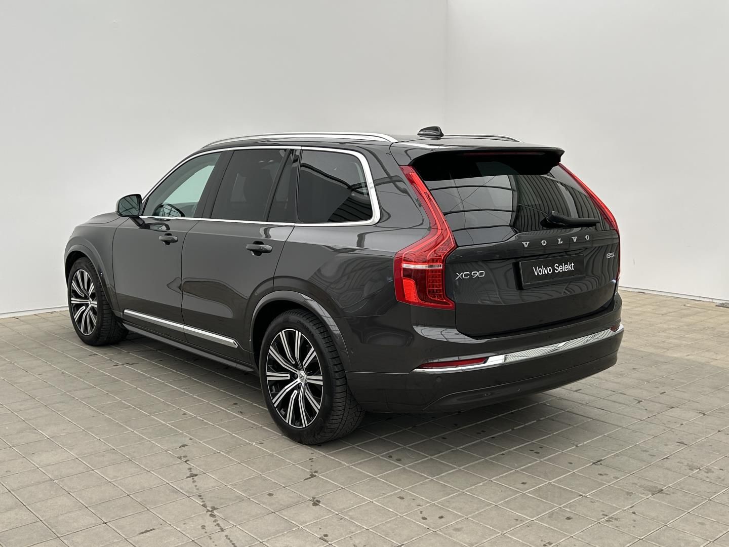 Volvo XC90, 2.0B5 184kW 4x4  Plus - fotka 4