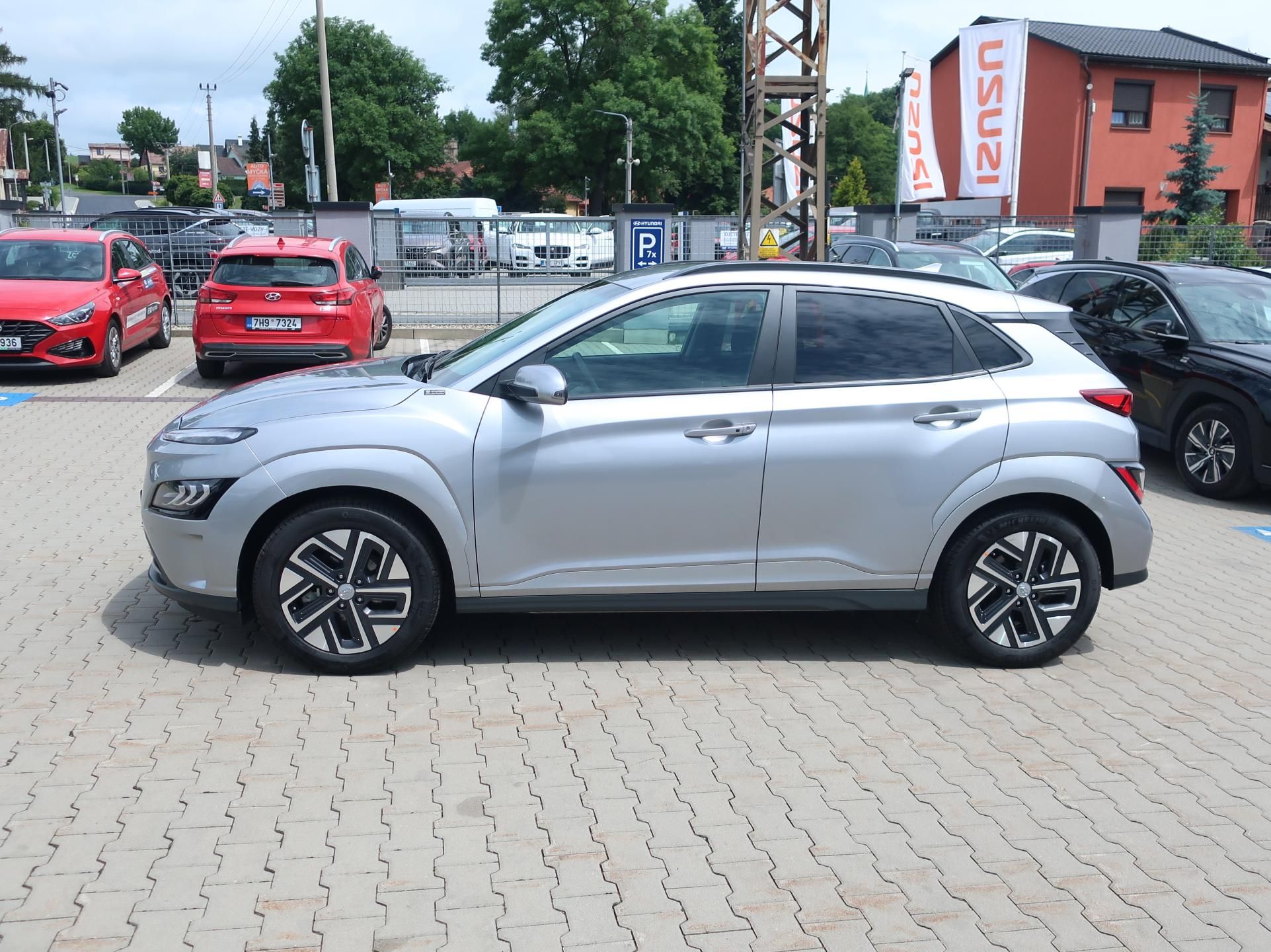 Hyundai Kona, 65kWh-150KW POWER STYLE HEADUP - fotka 4