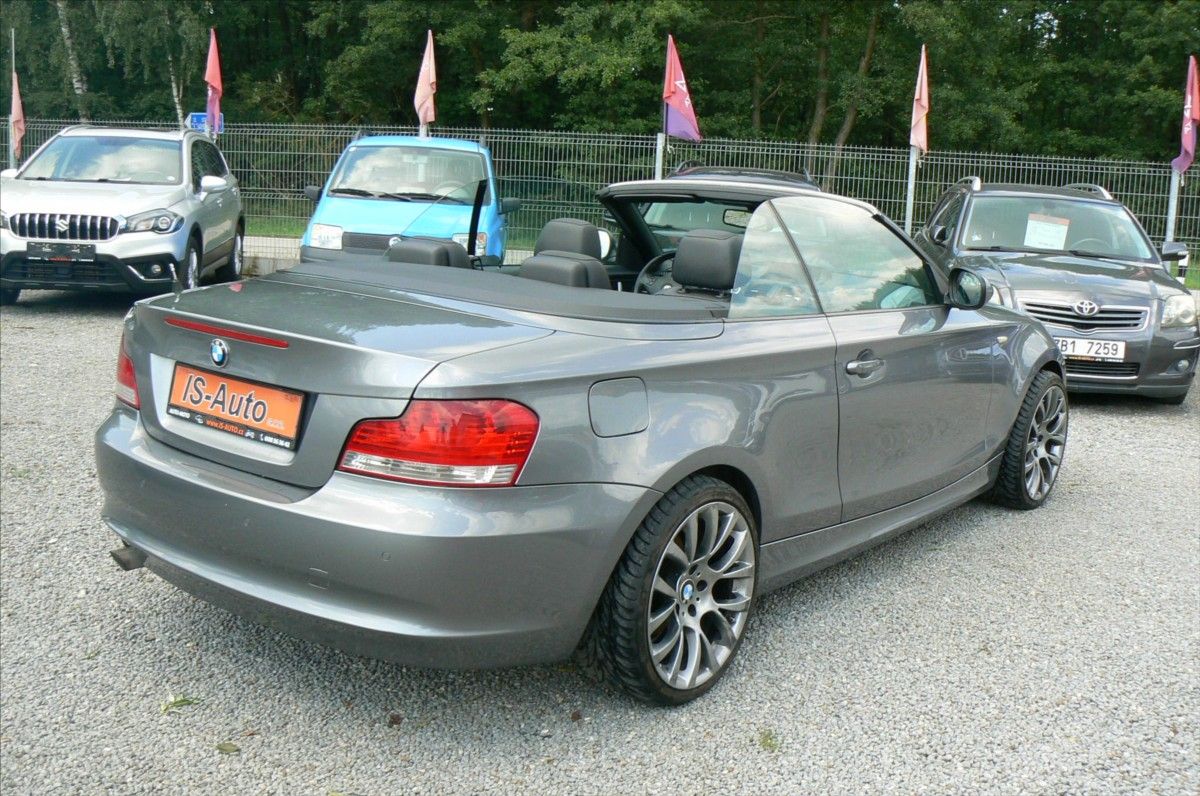 BMW Řada 1, 2,0 118d CABRIO - fotka 4