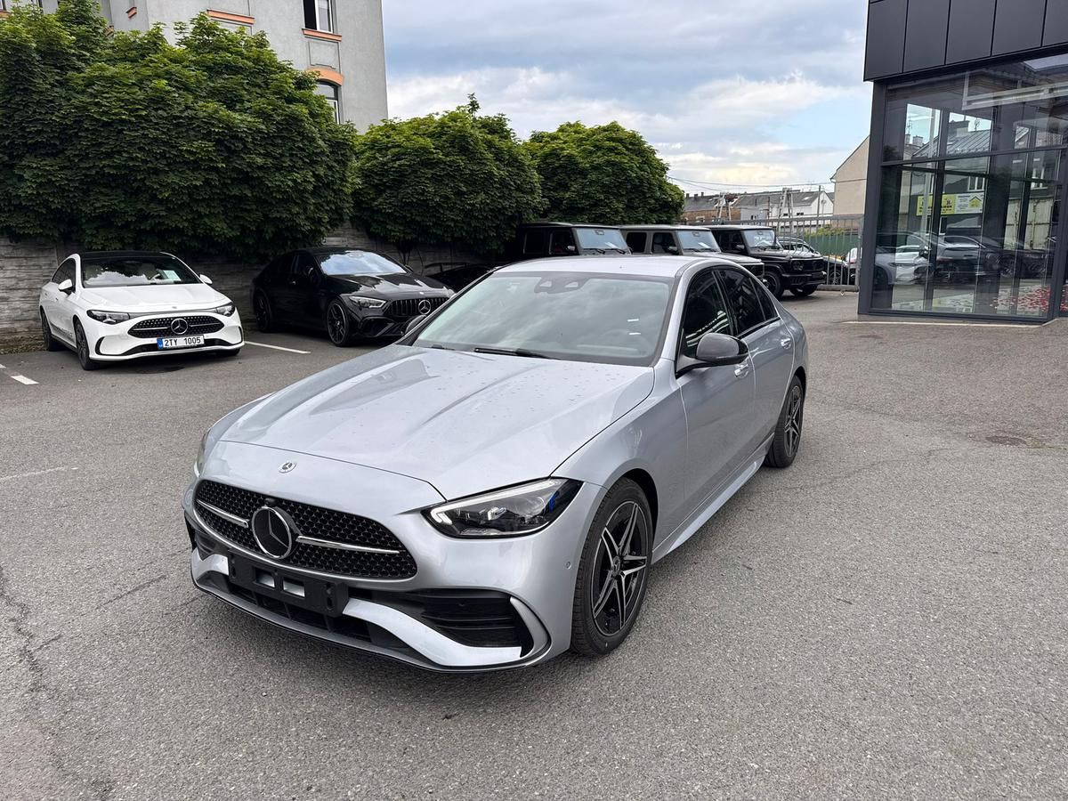 Mercedes-Benz Třídy C, C 220 d 4MATIC - fotka 3
