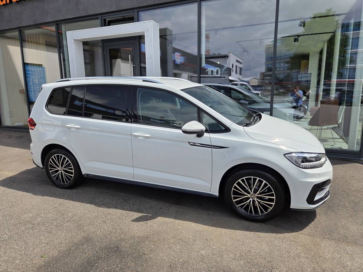 Volkswagen Touran, 1.5 TSI DSG7 R-Line 7 míst - fotka 5