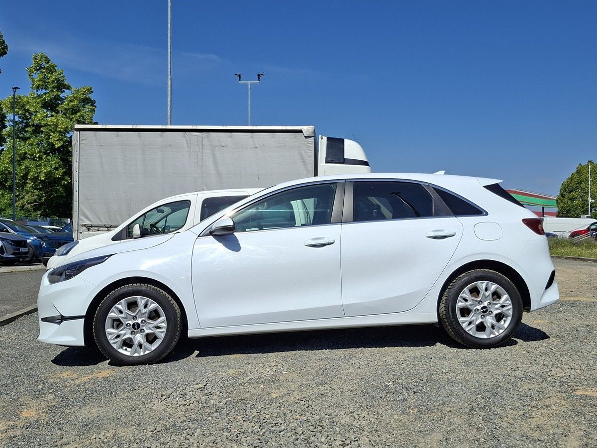 Kia Cee´d, 1,6 CRDI 136K M6 1.MAJ! - fotka 4