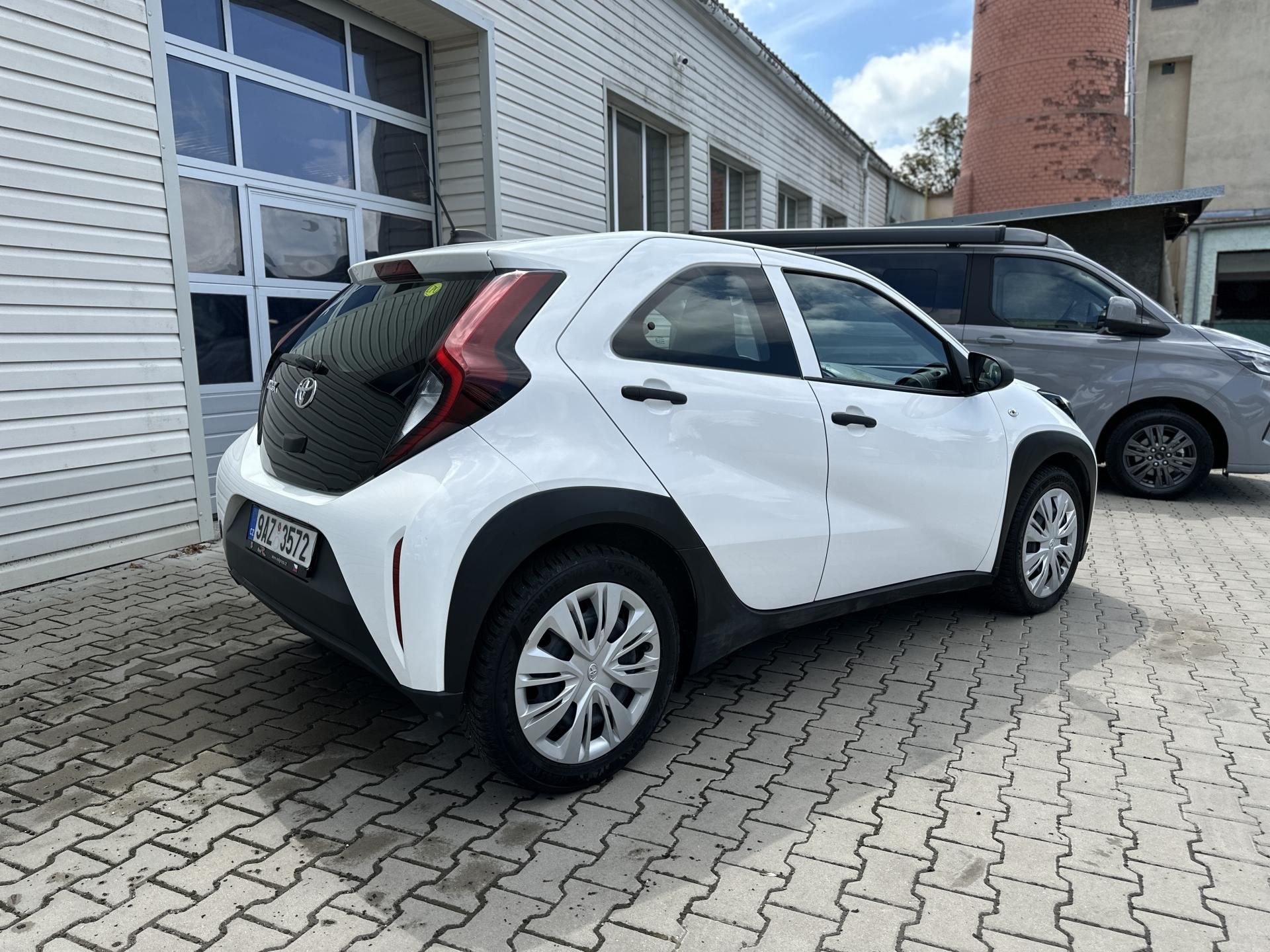 Toyota Aygo, X-1.0i-53KW-KLIMA-Č.R.- - fotka 4