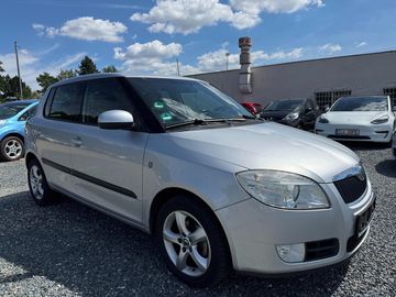 1.6 i 16V 77Kw Elegance