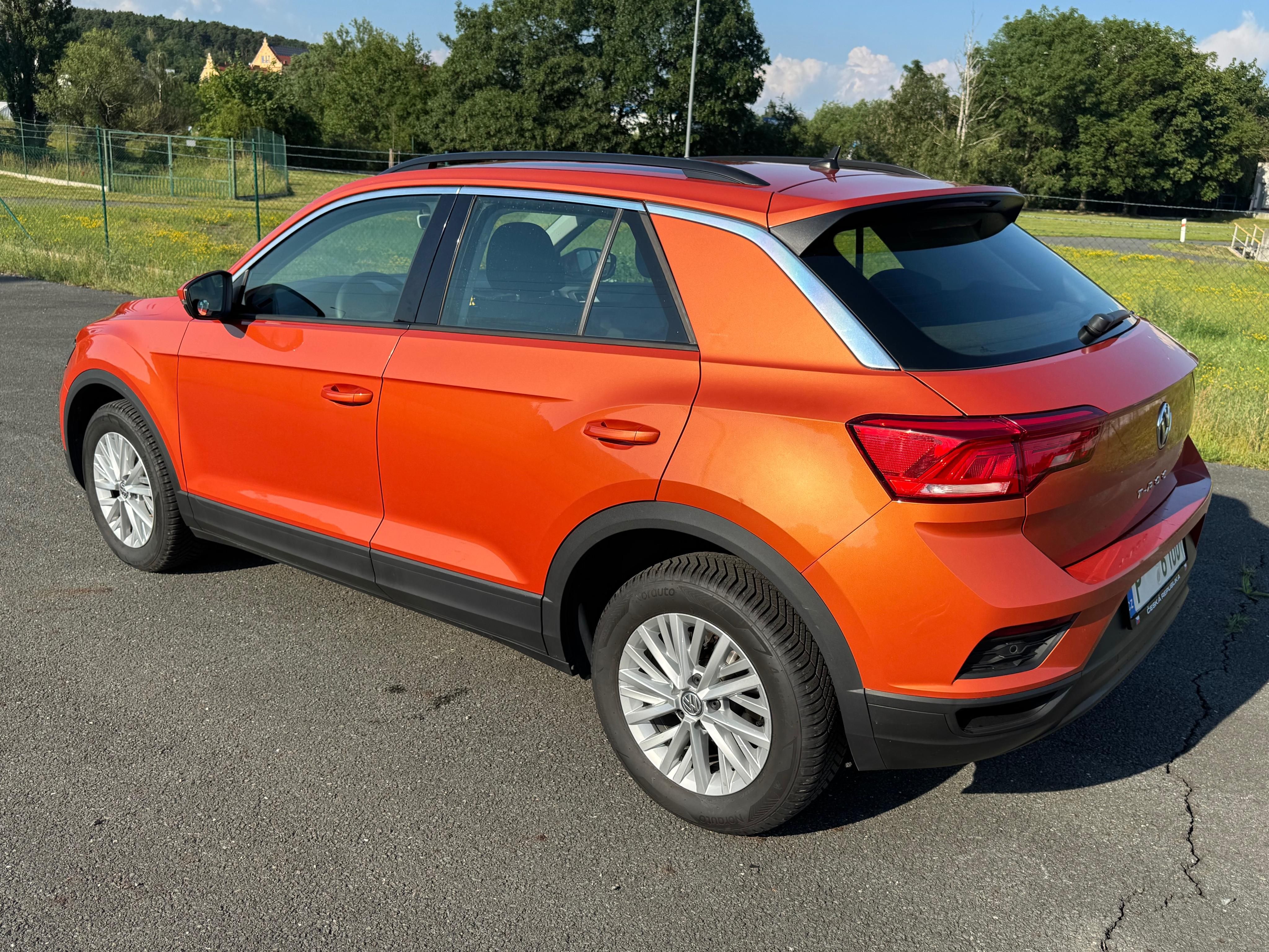 Volkswagen T-Roc, 1.0 tsi     TOP STAV - fotka 4