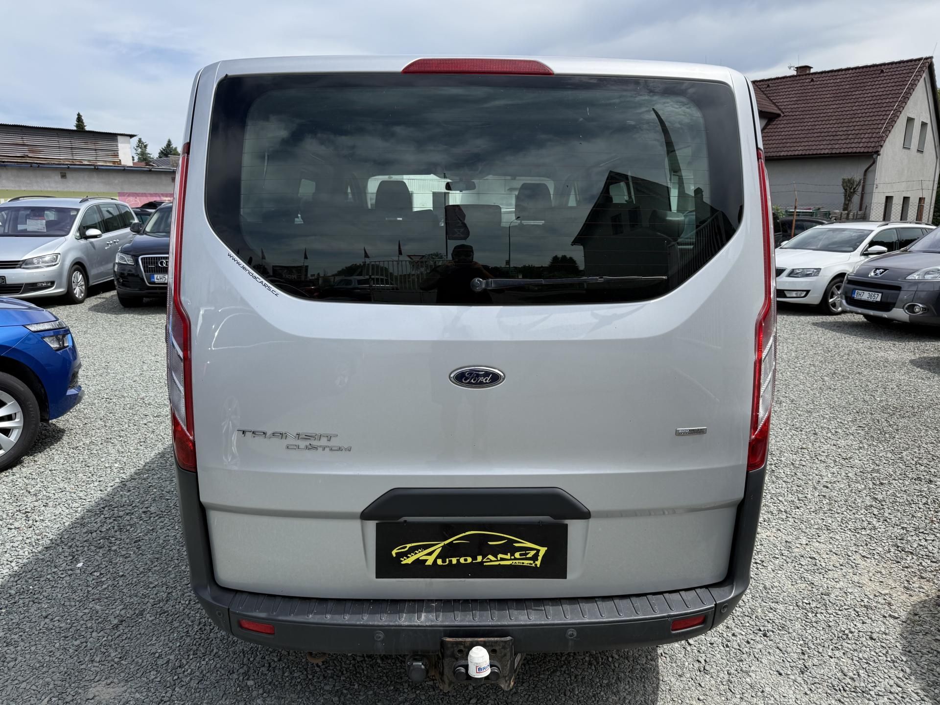 Ford Tourneo Custom, 2.2 TDCI 8 MÍST - fotka 5