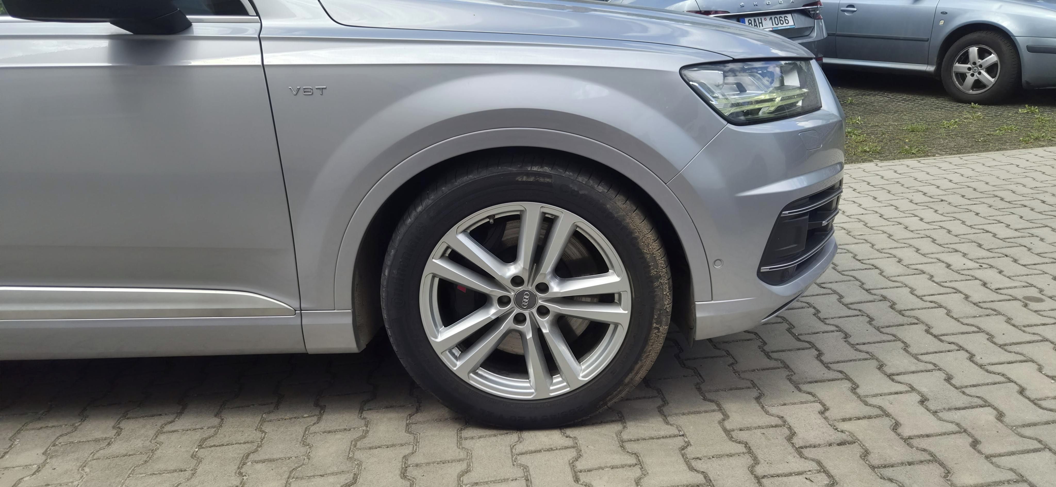 Audi SQ7, Audi SQ7 4.0 V8 TDI - fotka 6