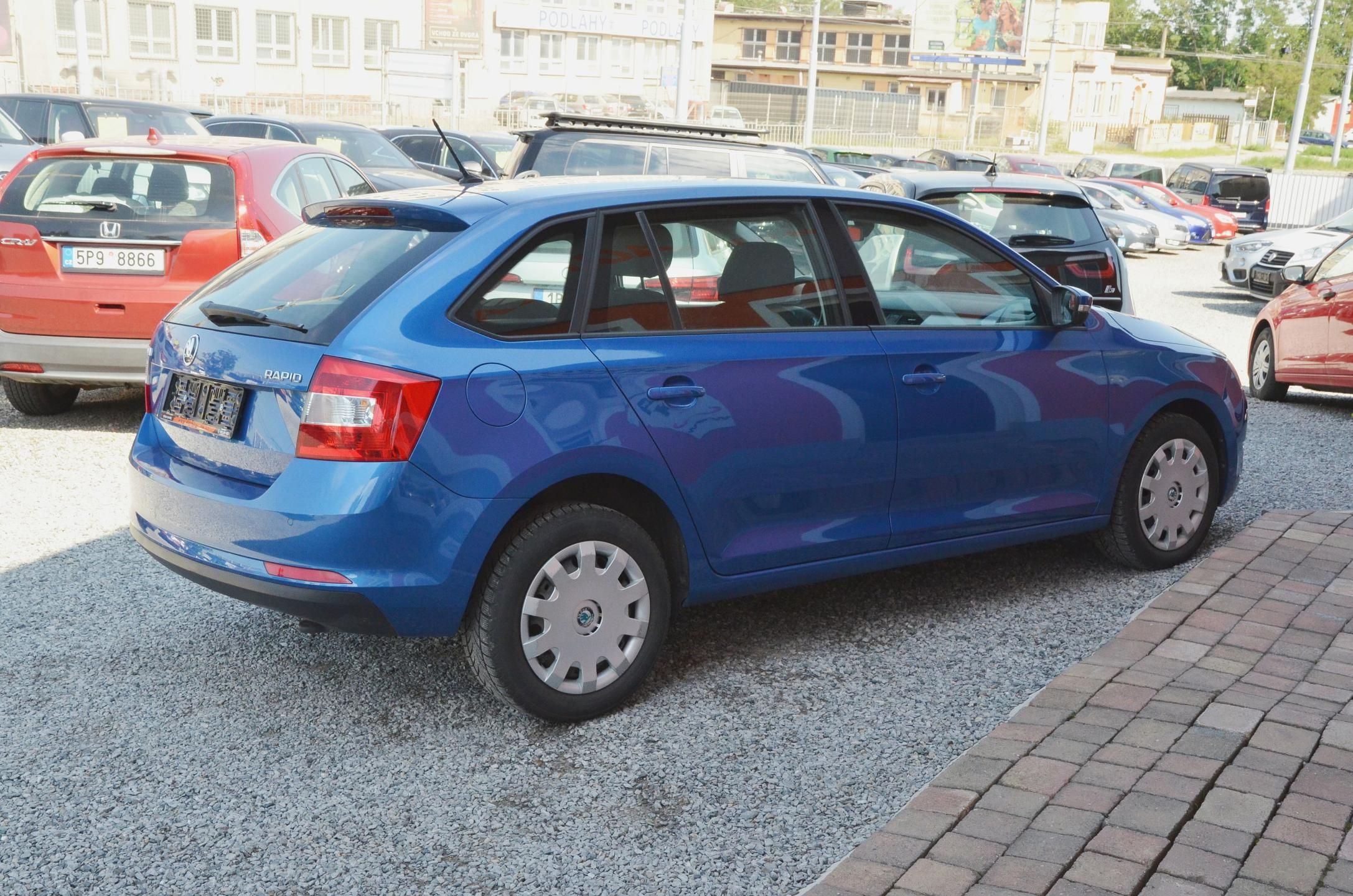 Škoda Rapid, 1.4 TDi 66kW AMB / AUT. KLIMA - fotka 6