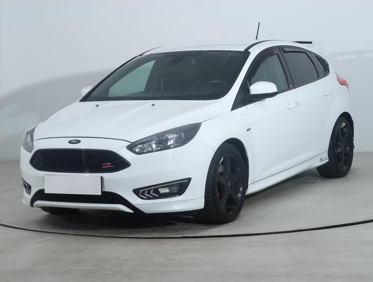 Ford Focus, 1.5 EcoBoost - fotka 2