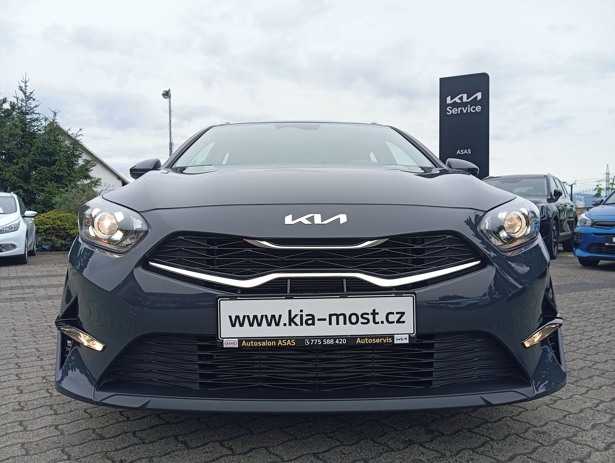Kia Cee´d SW, 1.5 T-GDi 7DCT automat SPIN - fotka 3