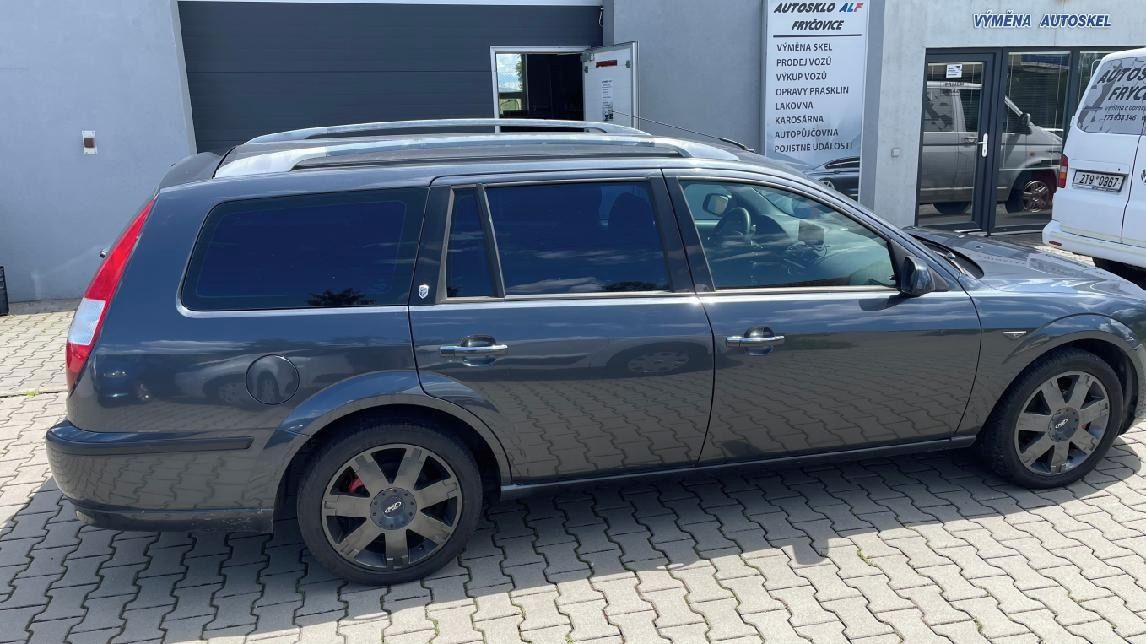 Ford Mondeo, 1.8 Ghia / 2x sady kol / navi - fotka 6