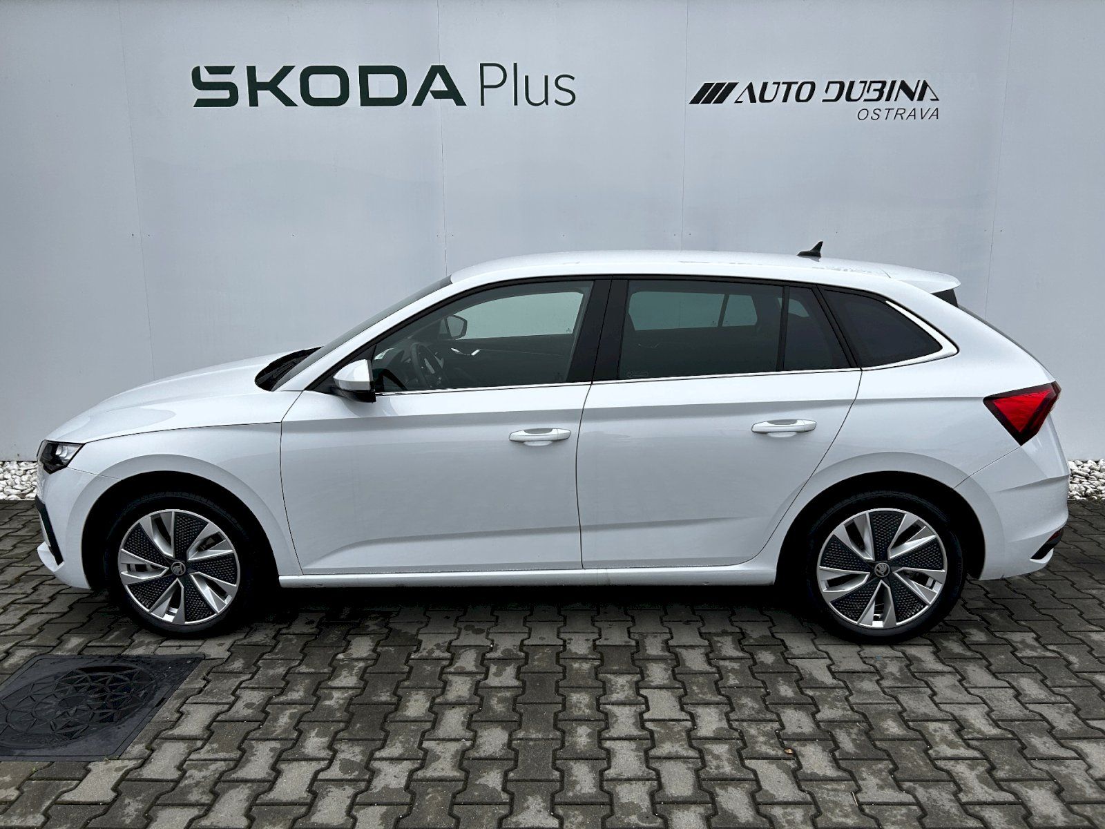Škoda Scala, 1.0 TSI 85kW DSG Top Selection - fotka 3