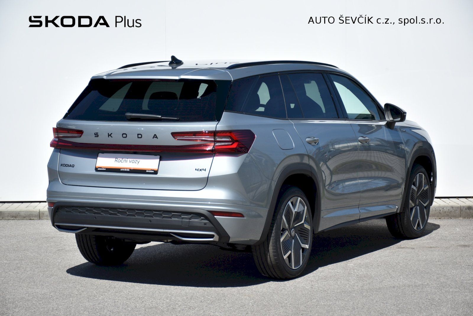 Škoda Kodiaq, Sportline 2,0 TDI 7-stup. auto - fotka 2