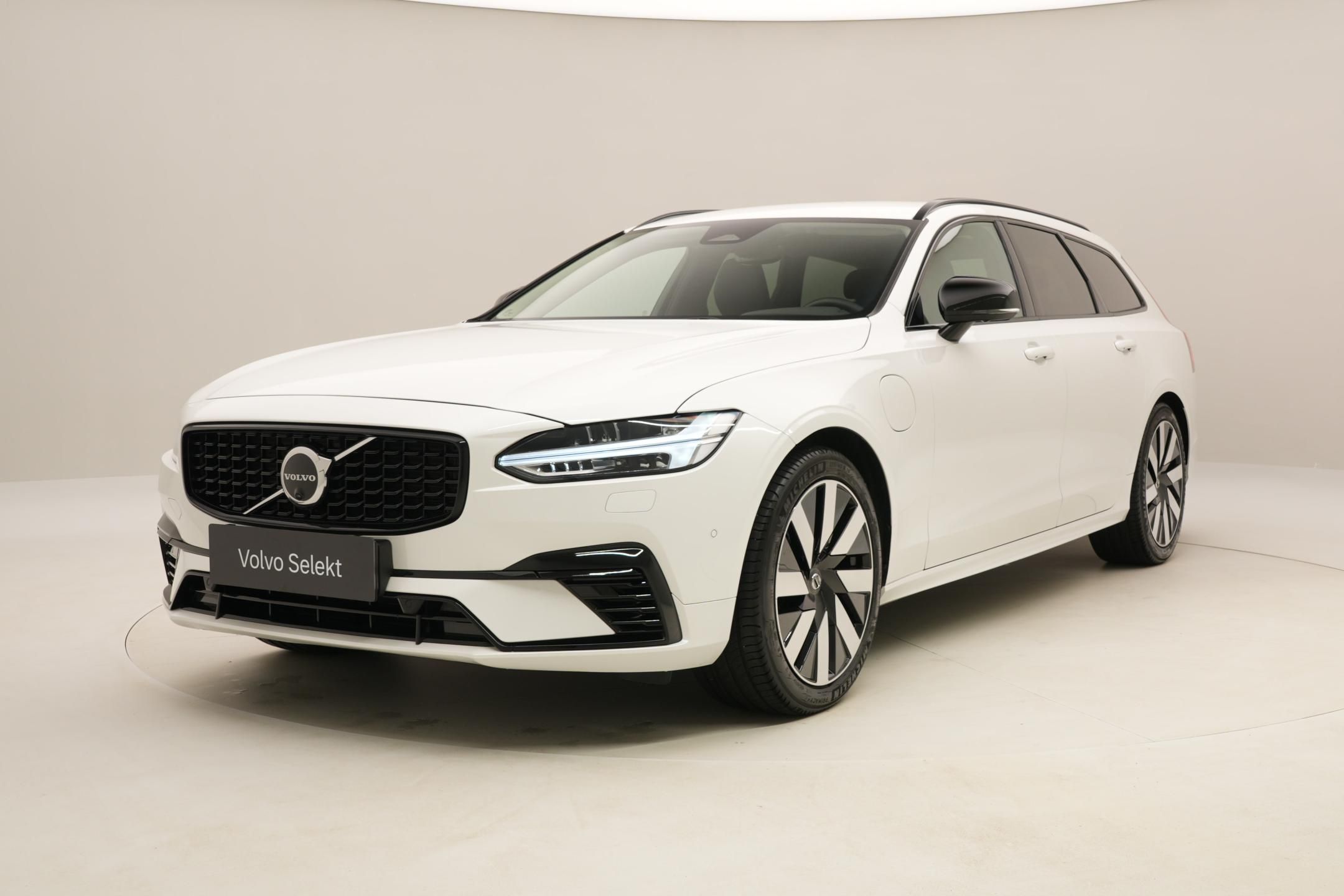 Volvo V90, T6 AWD RECHARGE DARK PLUS