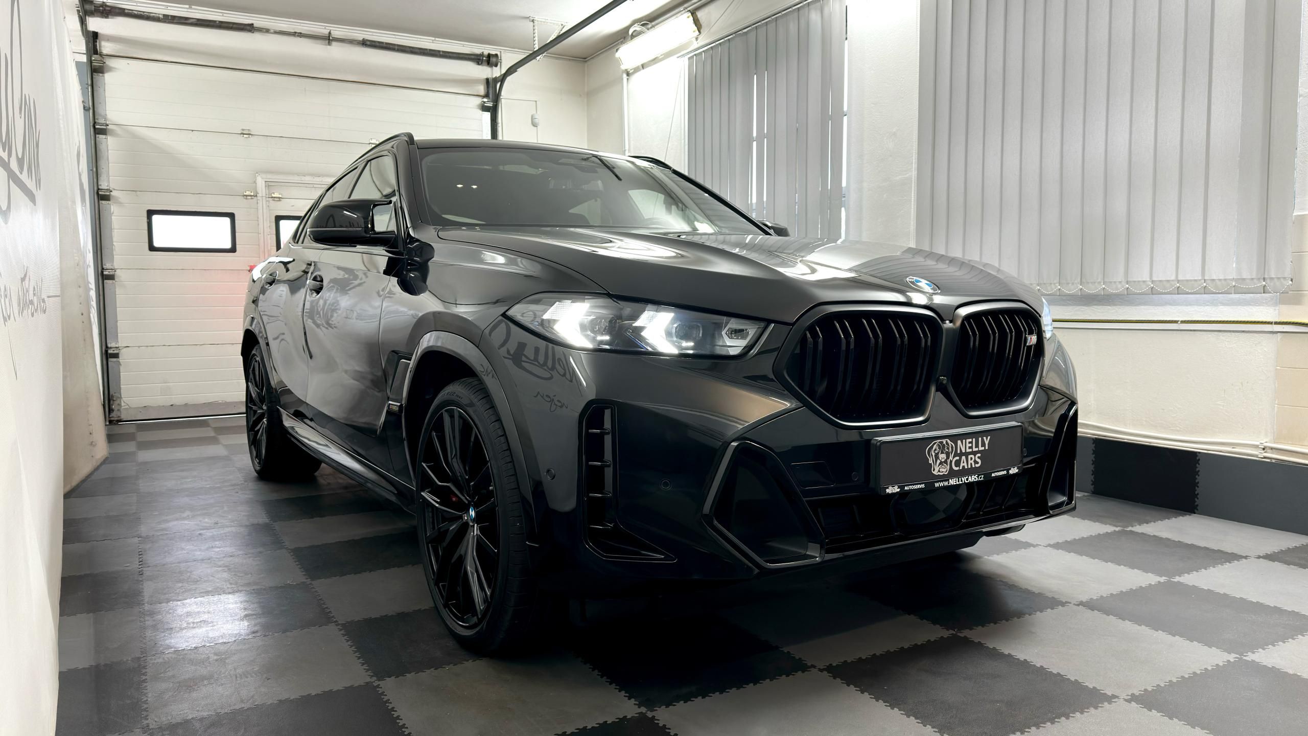 BMW X6, M60i / ZÁRUKA / TAŽNÉ