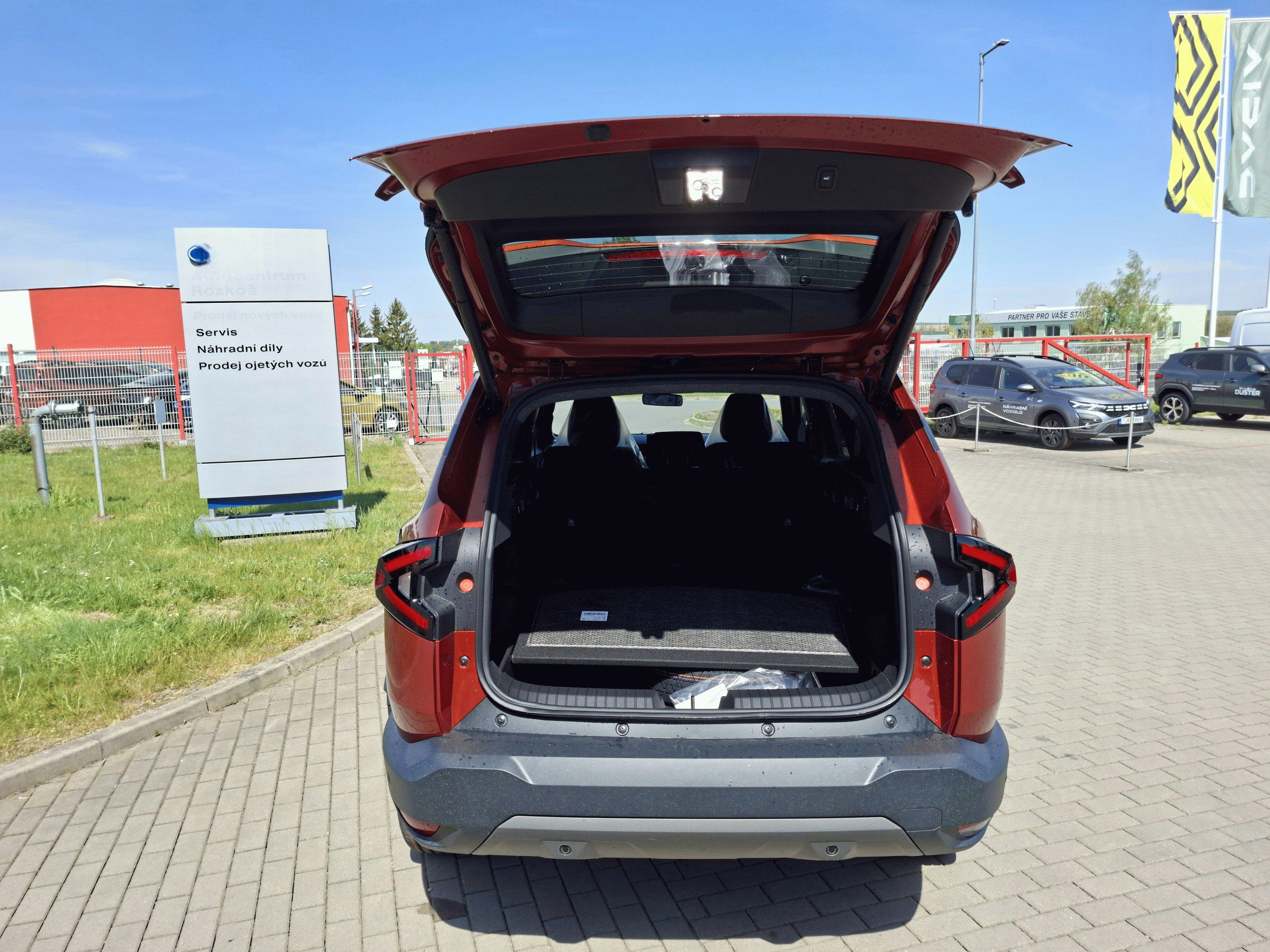Dacia Bigster, journey hybrid 155 - fotka 6