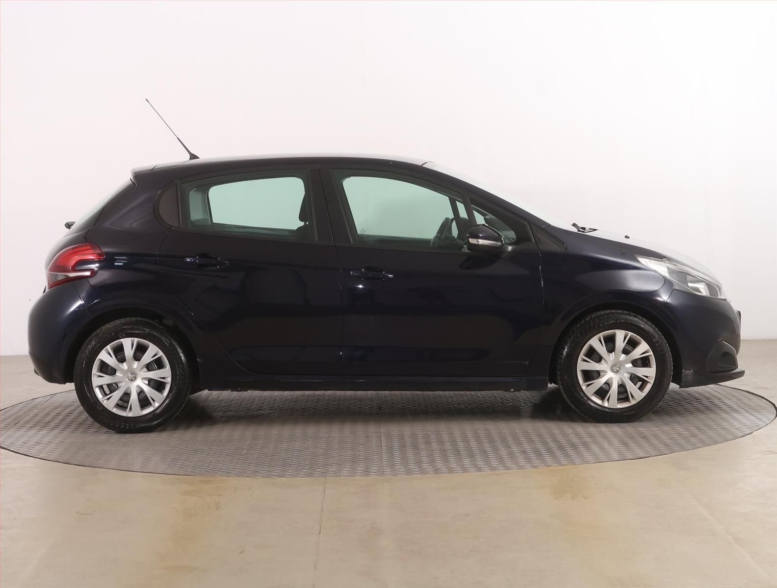 Peugeot 208, 1.2 PureTech, Serv.kniha - fotka 6