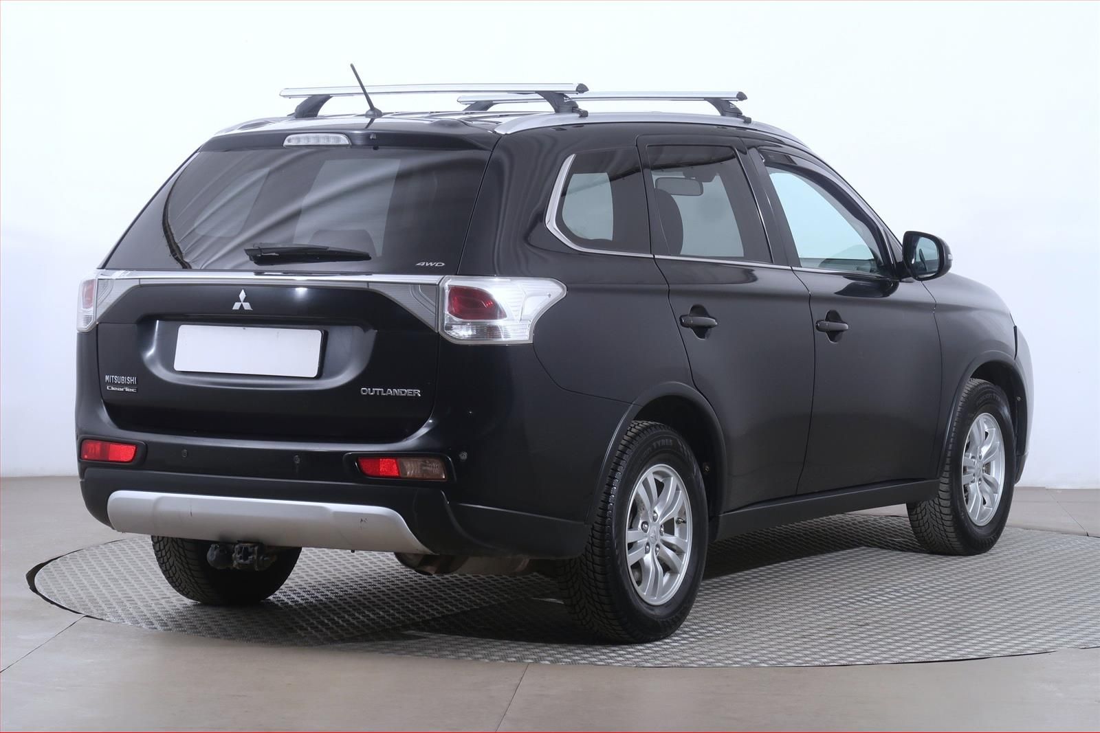 Mitsubishi Outlander, 2.2 DI-D, 4X4, Serv.kniha - fotka 5