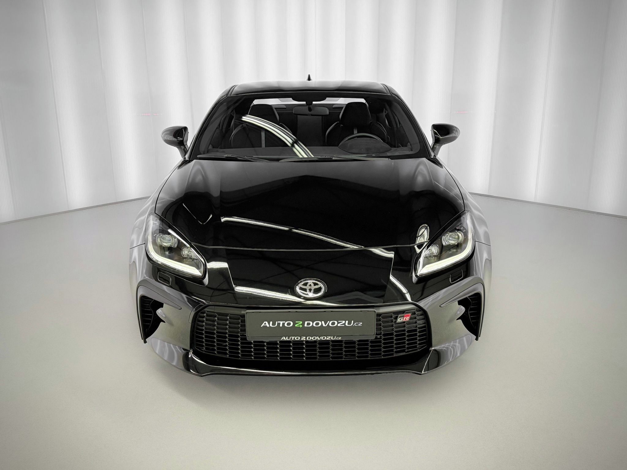 Toyota GR86, 2.4L 172 KW 6MT EXECUTIVE, LSD - fotka 3