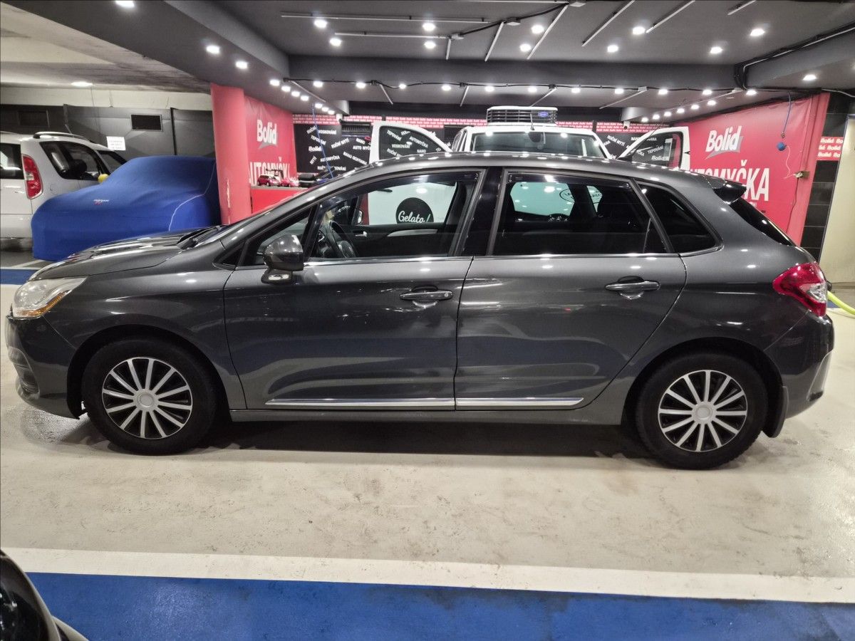 Citroën C4, 1,4 i - fotka 4
