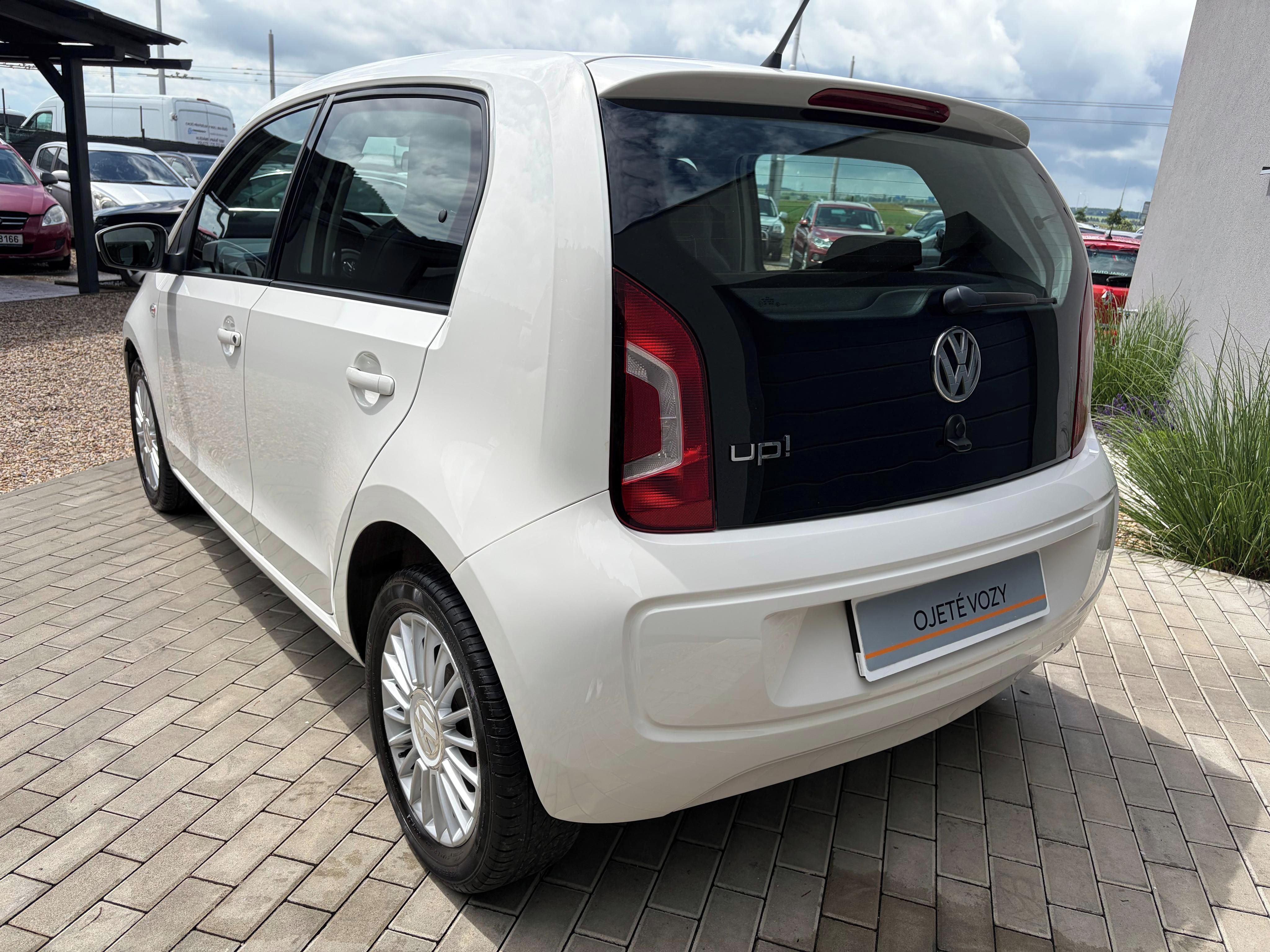 Volkswagen Up!, 1.0 MPI 44KW HIGH, Kůže - fotka 5