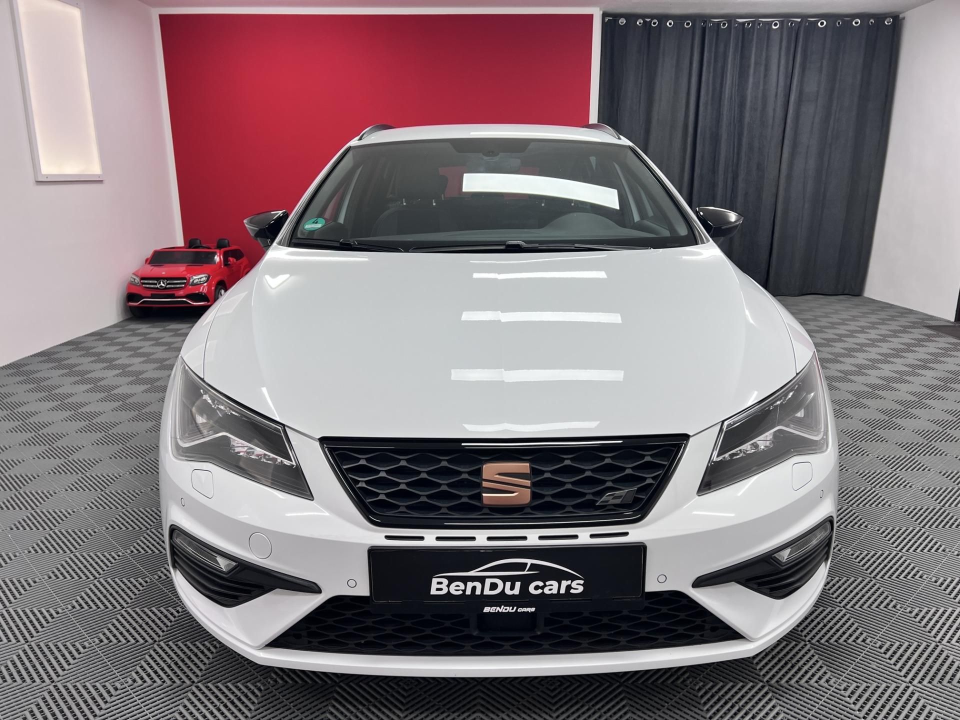 Seat Leon, Cupra ST 300 DSG 4x4 - fotka 2