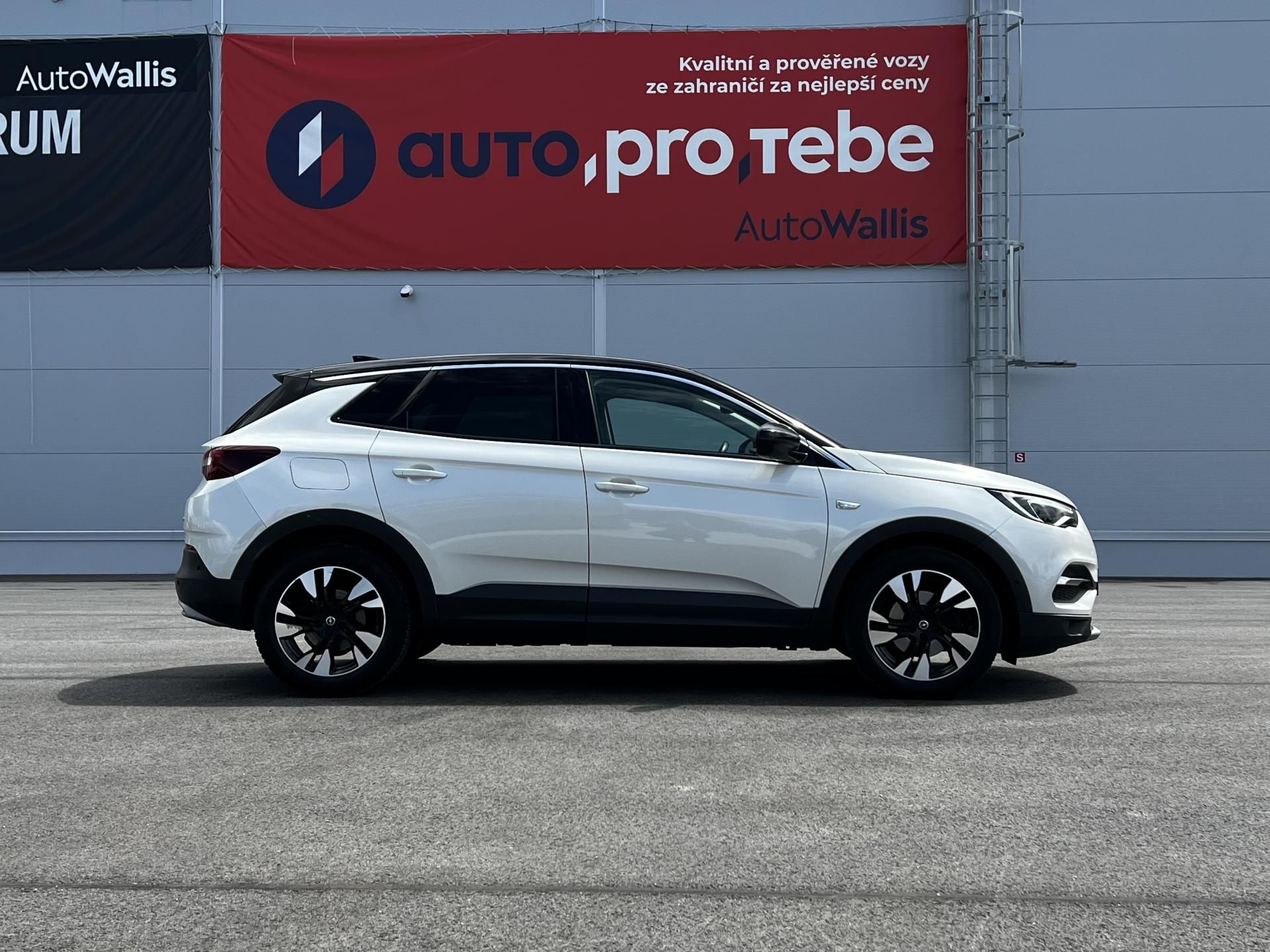 Opel Grandland X, 1.6T 133kW Aut. Innovation TZ - fotka 3
