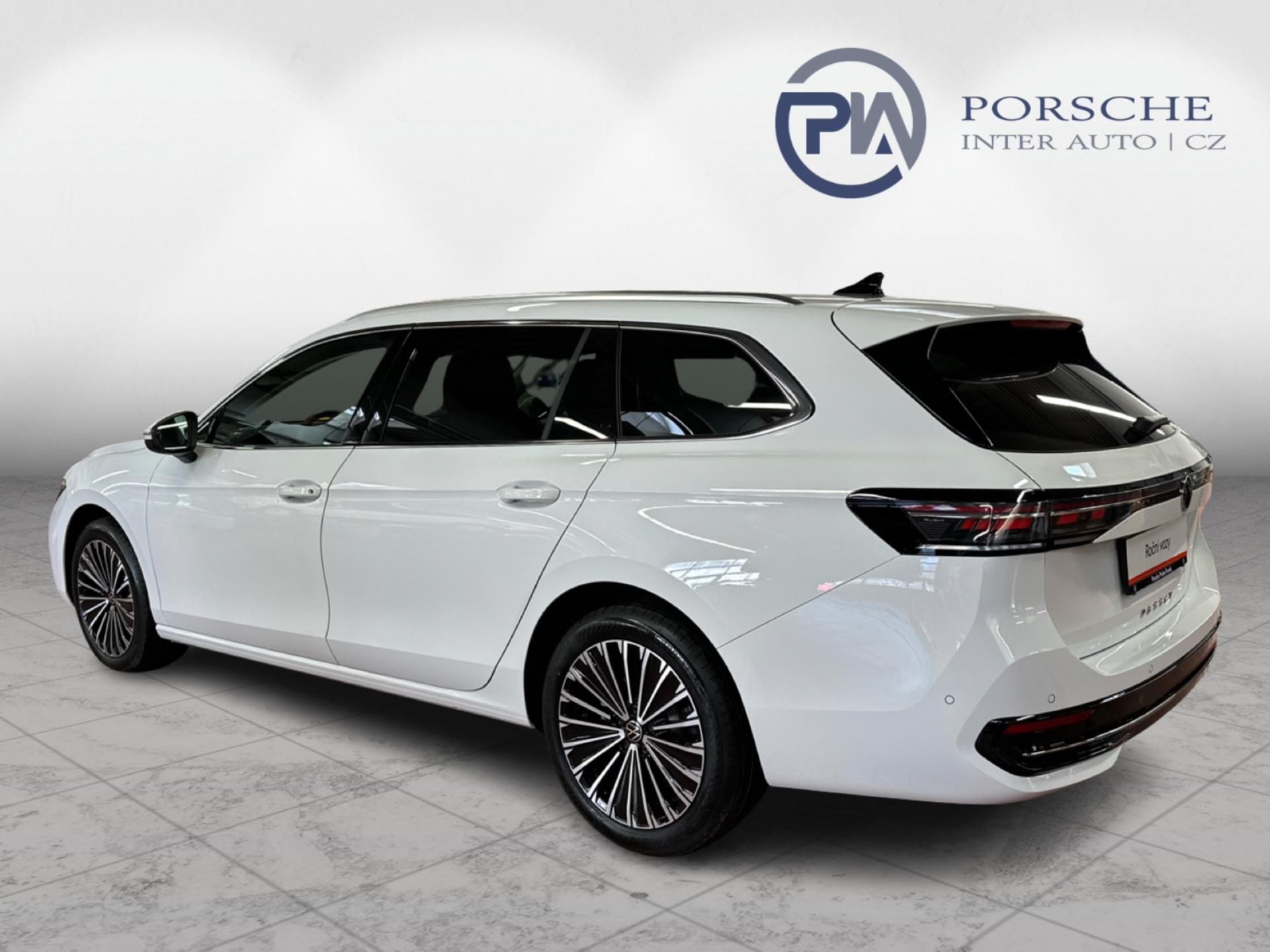 Volkswagen Passat, Elegance 2,0 TDI 110 kW - fotka 4