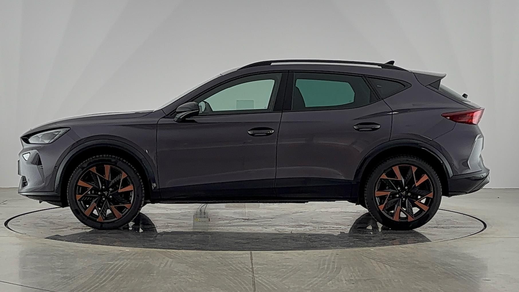 Cupra Formentor, 1.5 eTSi / 110 kW - fotka 2