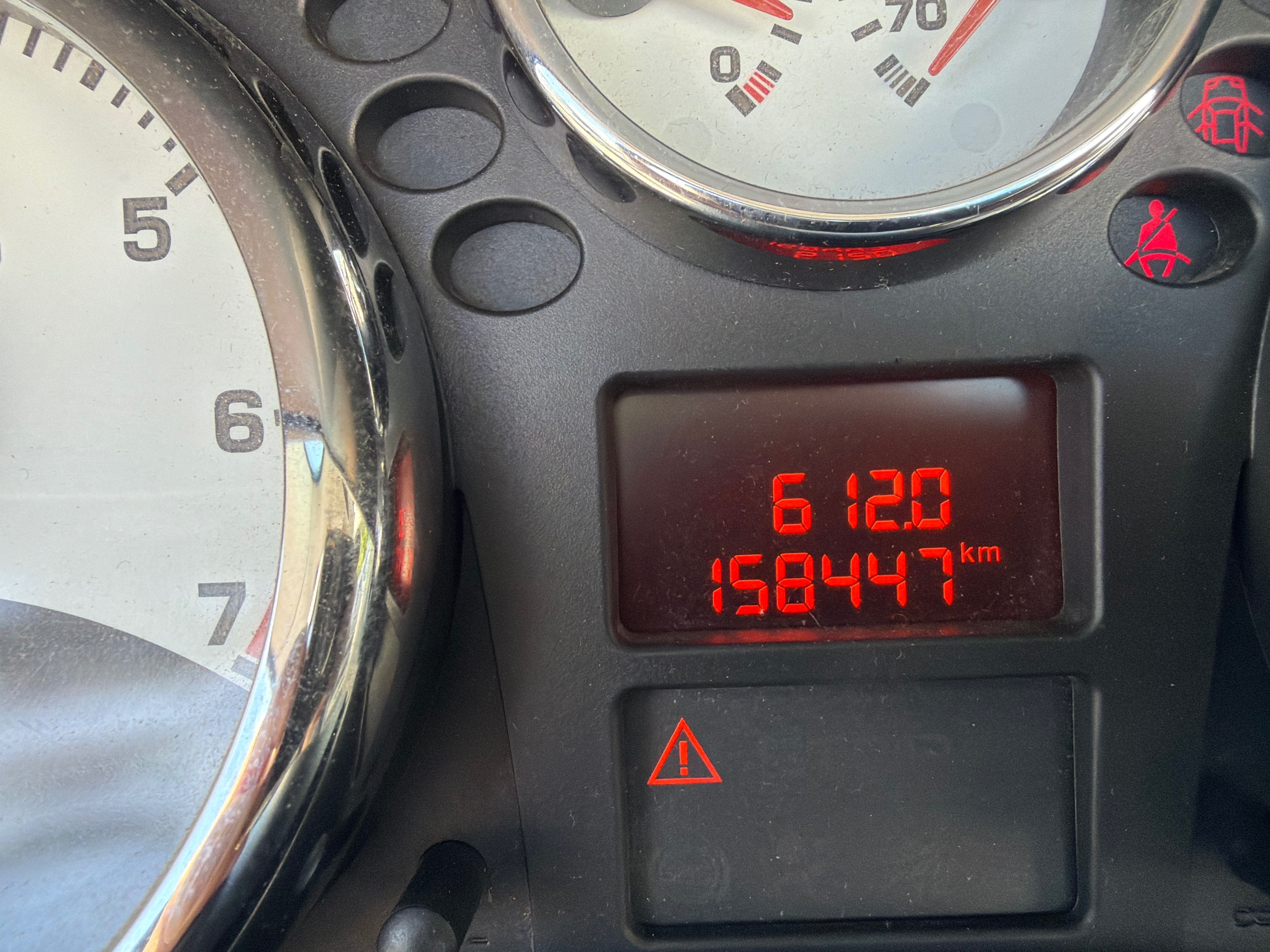 Peugeot 207 - fotka 6