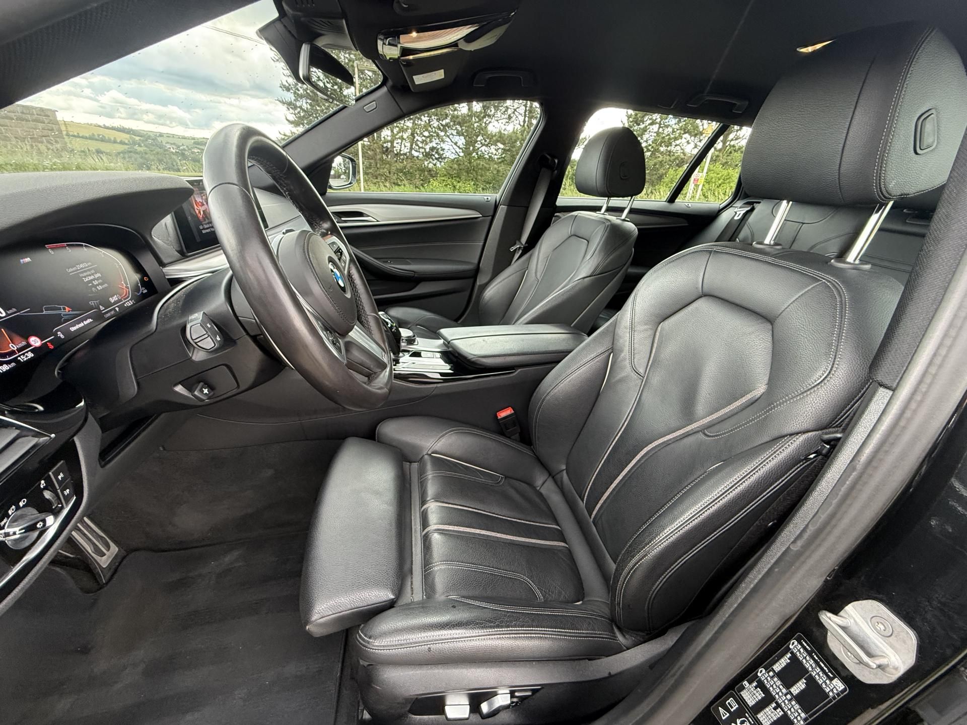 BMW Řada 5, 520 x-Drive M-packet, tažné - fotka 6