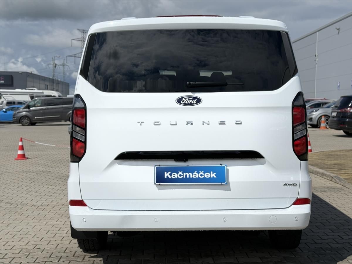Ford Tourneo Custom, 2,0 EcoBlue Titanium AWD L2 - fotka 4