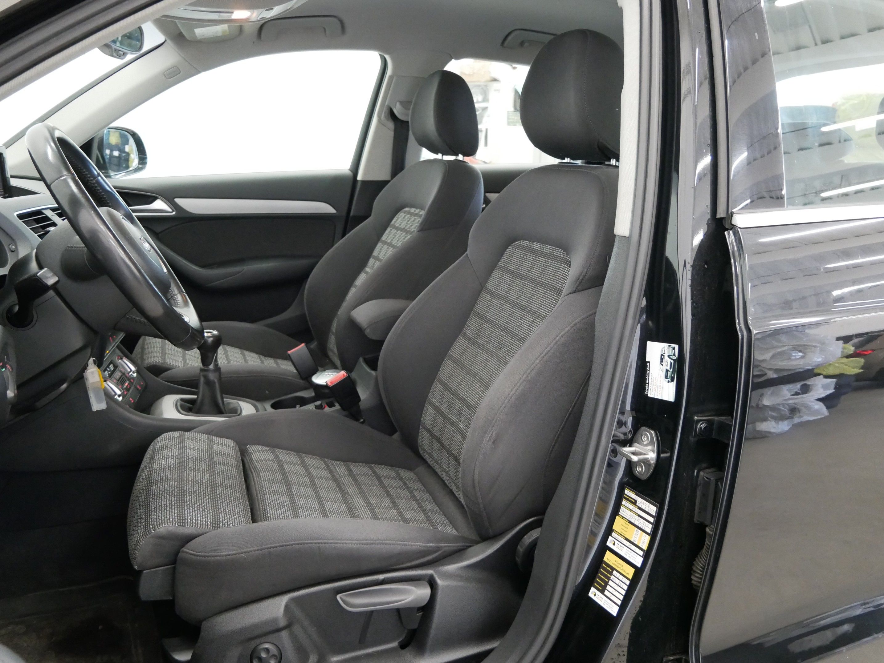 Audi Q3, 2.0 TDI 103 kW Quattro - fotka 6