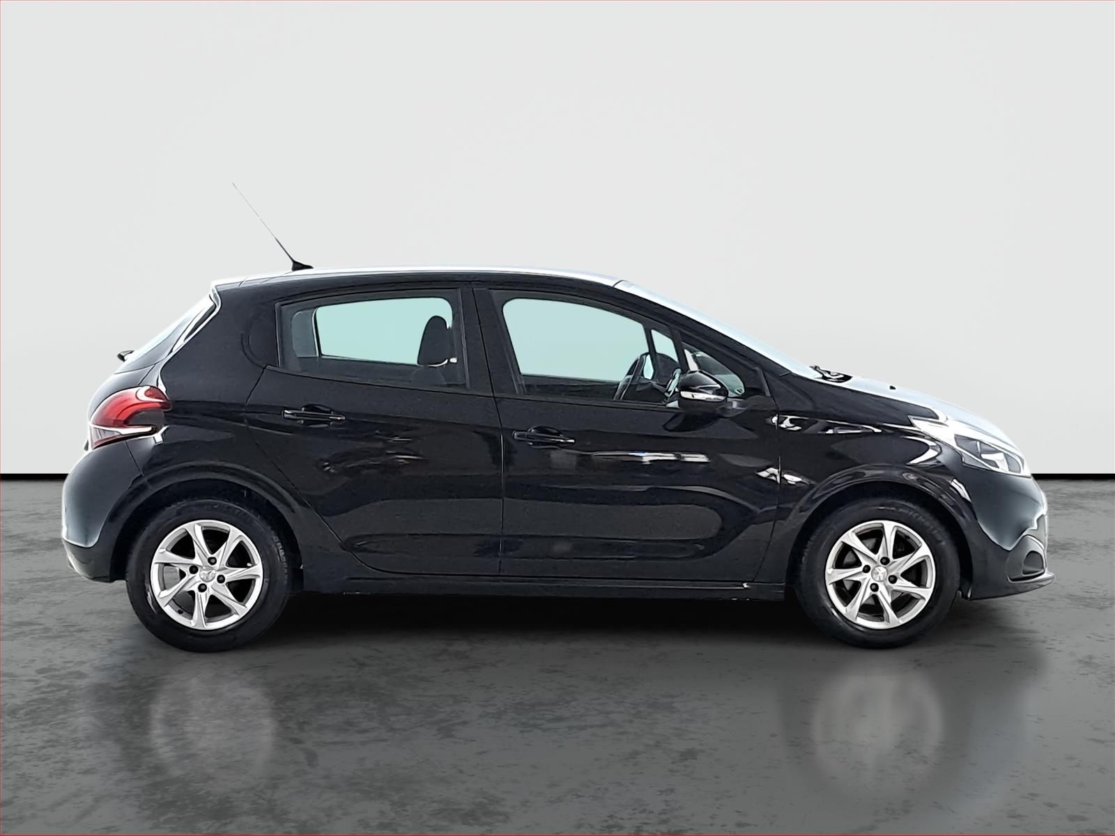 Peugeot 208, 1.2 PureTech, Navi - fotka 6